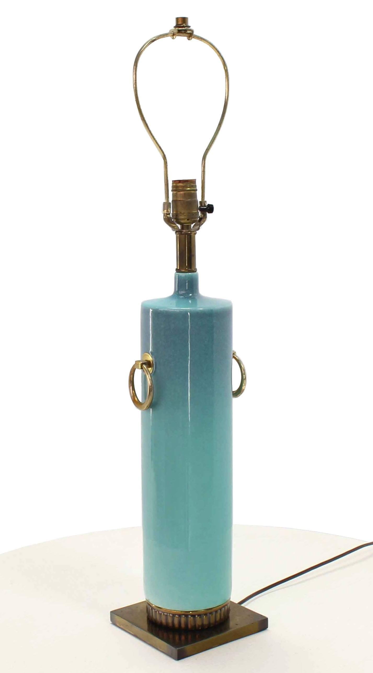 Lampe de bureau du milieu du siècle dernier en poterie bleue, turquoise et verre avec base en laiton en vente 3