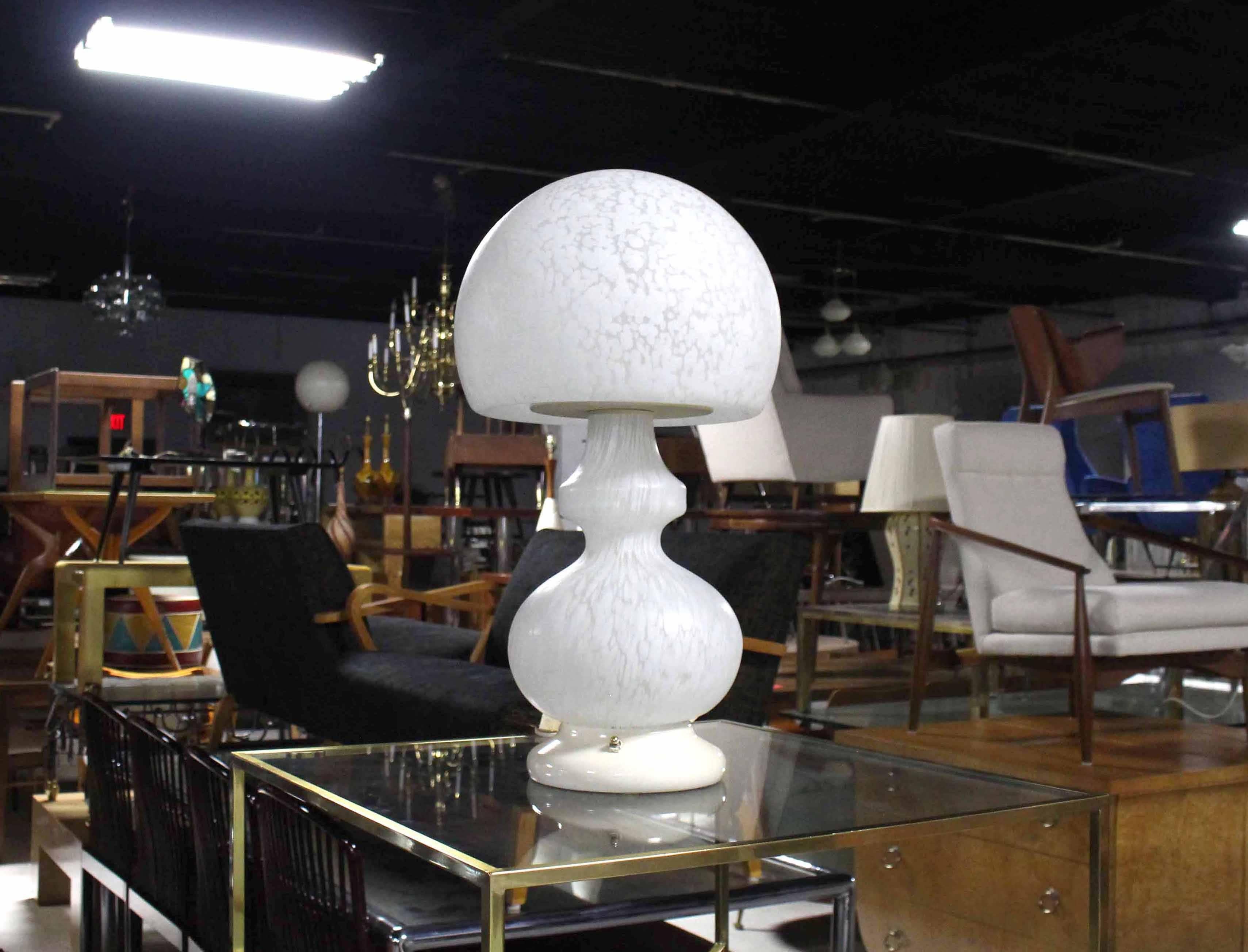 Italian Textured Milk Murano Glass Mushroom Table Lamp For Sale