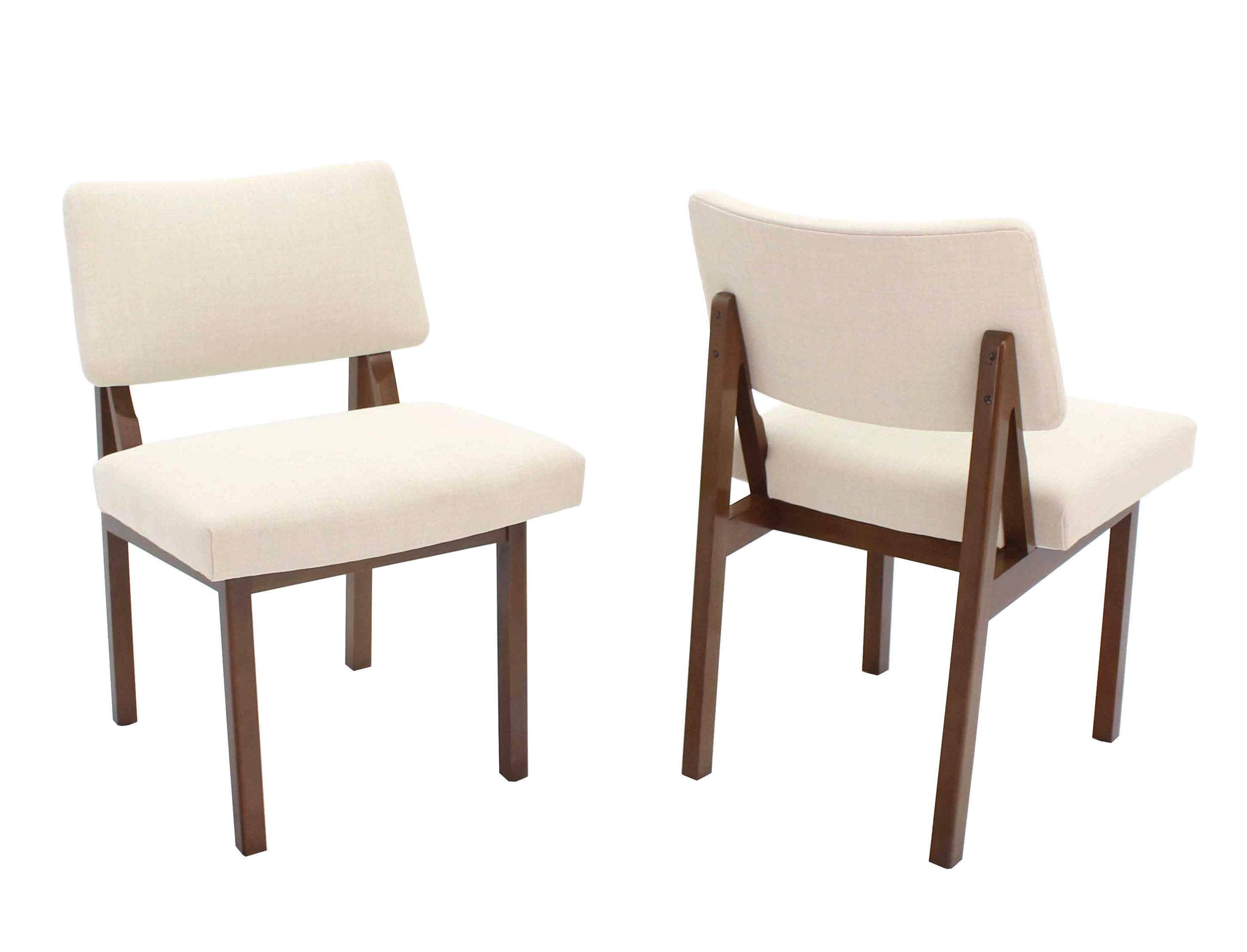 Nice set of four Mid-Century Modern chairs in style of Harvey Probber.
