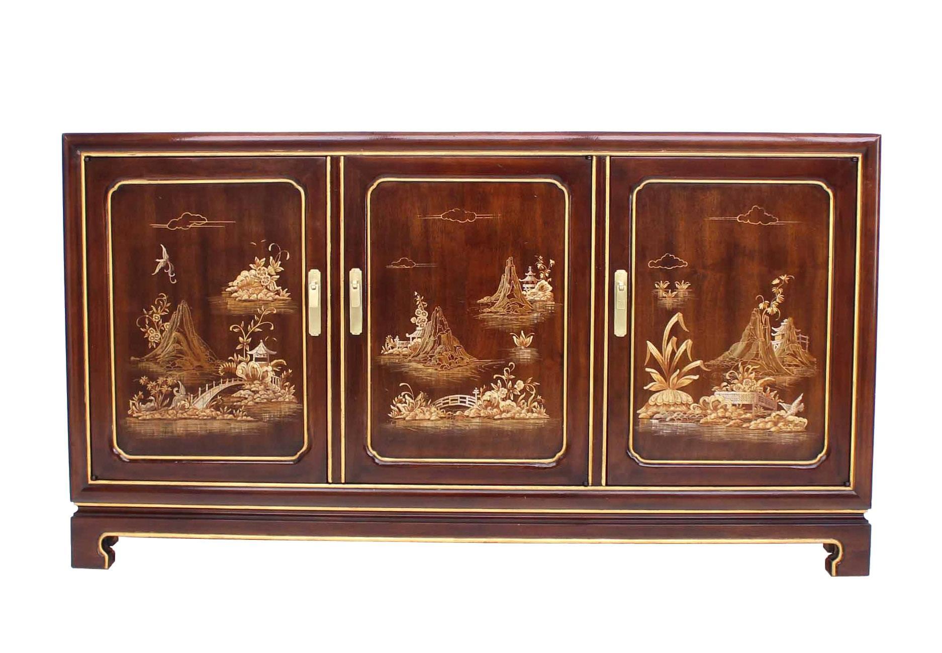 20th Century Pair of Oriental Motive Cabinets