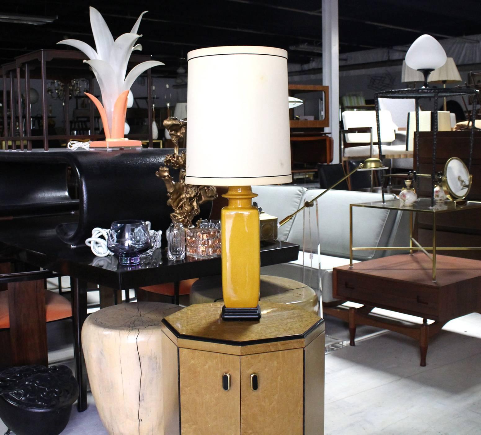 Very nice mustard color glaze Mid-Century Modern table lamp.