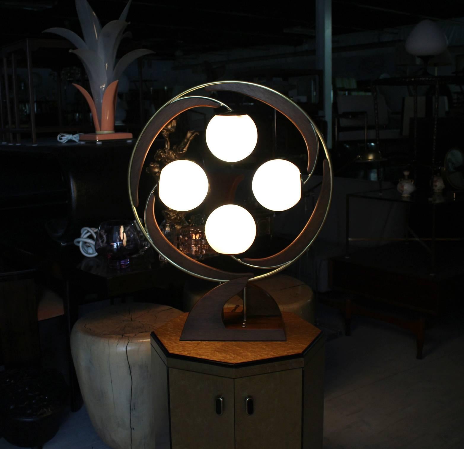 Very Unusual Circular Shape Table Lamp Four Frosrted Glass Shades Globes 2