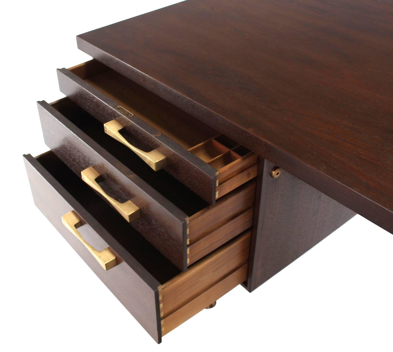 Large Executive Three-Drawer Desk or Writing Table For Sale 1