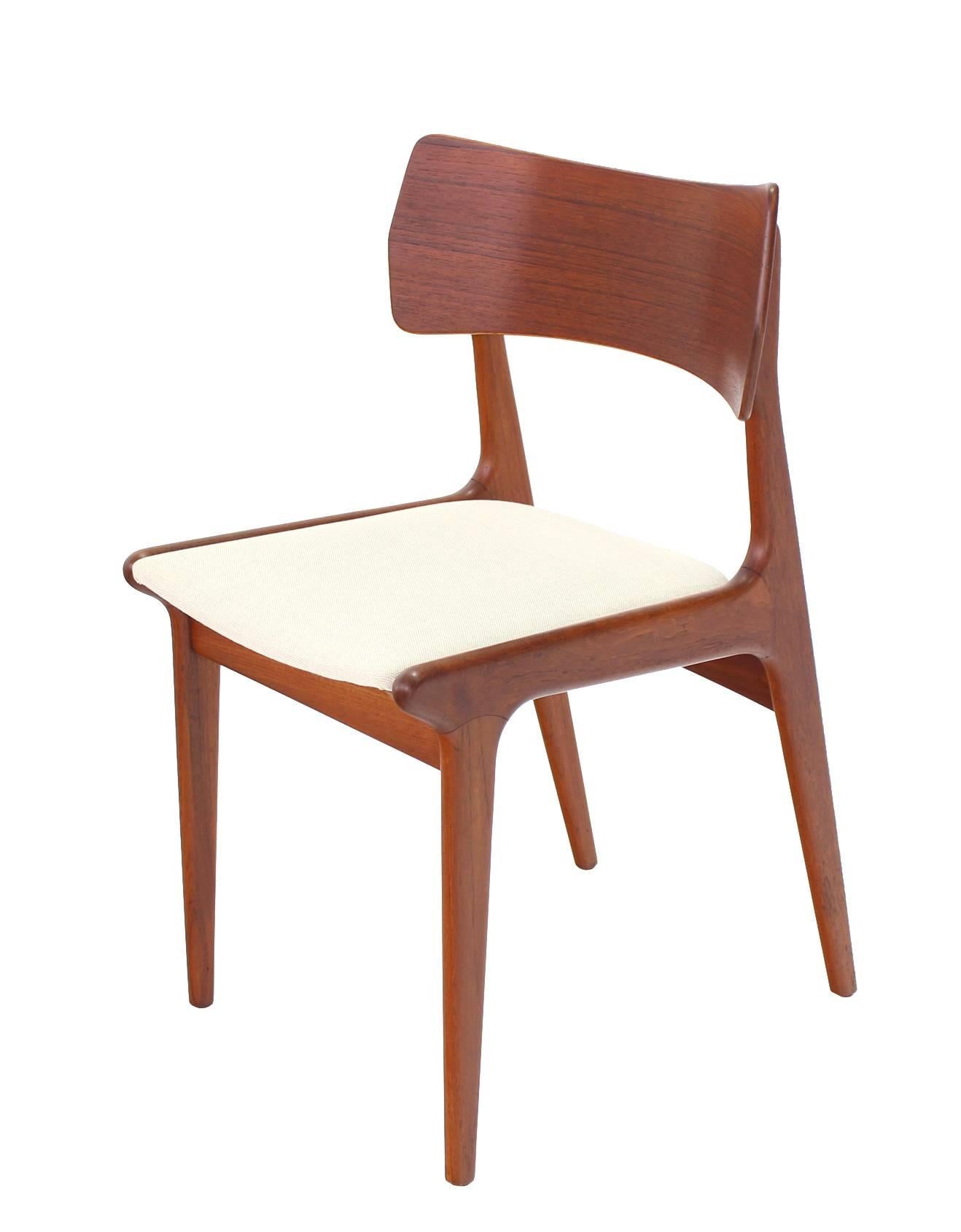 Set of Four Danish Mid Century Modern Teak  Dining Chairs For Sale 1
