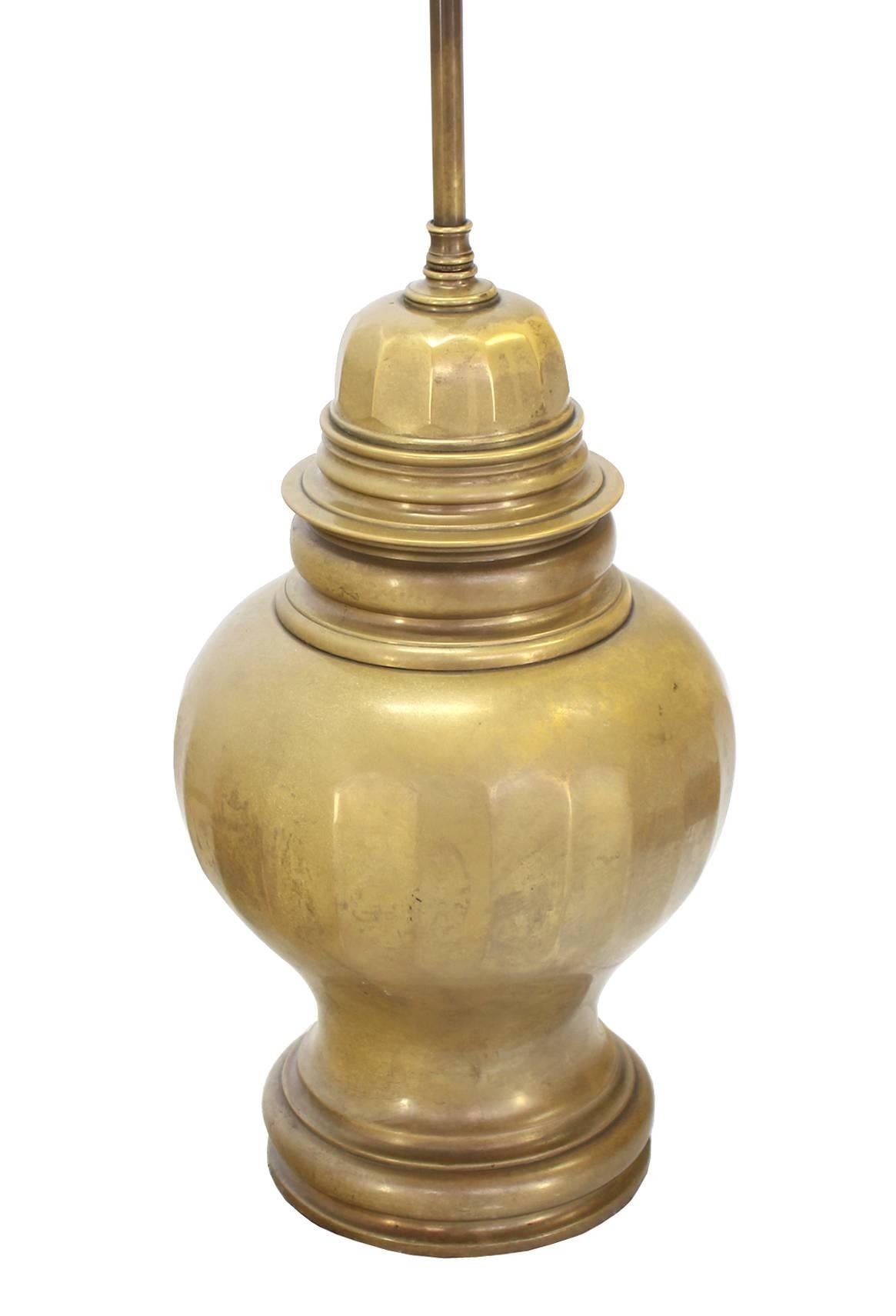 Vintage Brass Base Table Lamp For Sale 1