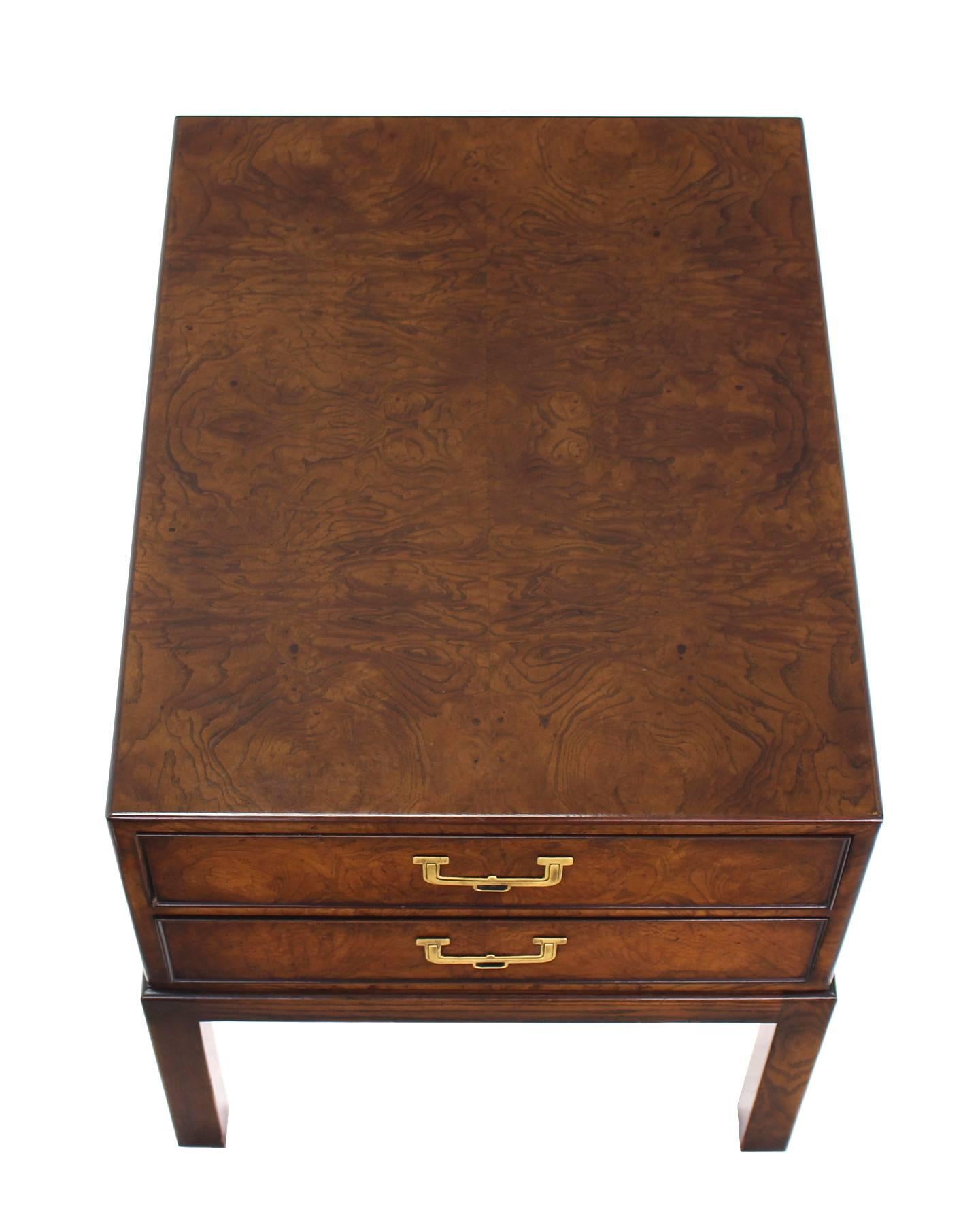 Campaign Style Burl Wood End Side Table In Excellent Condition In Rockaway, NJ