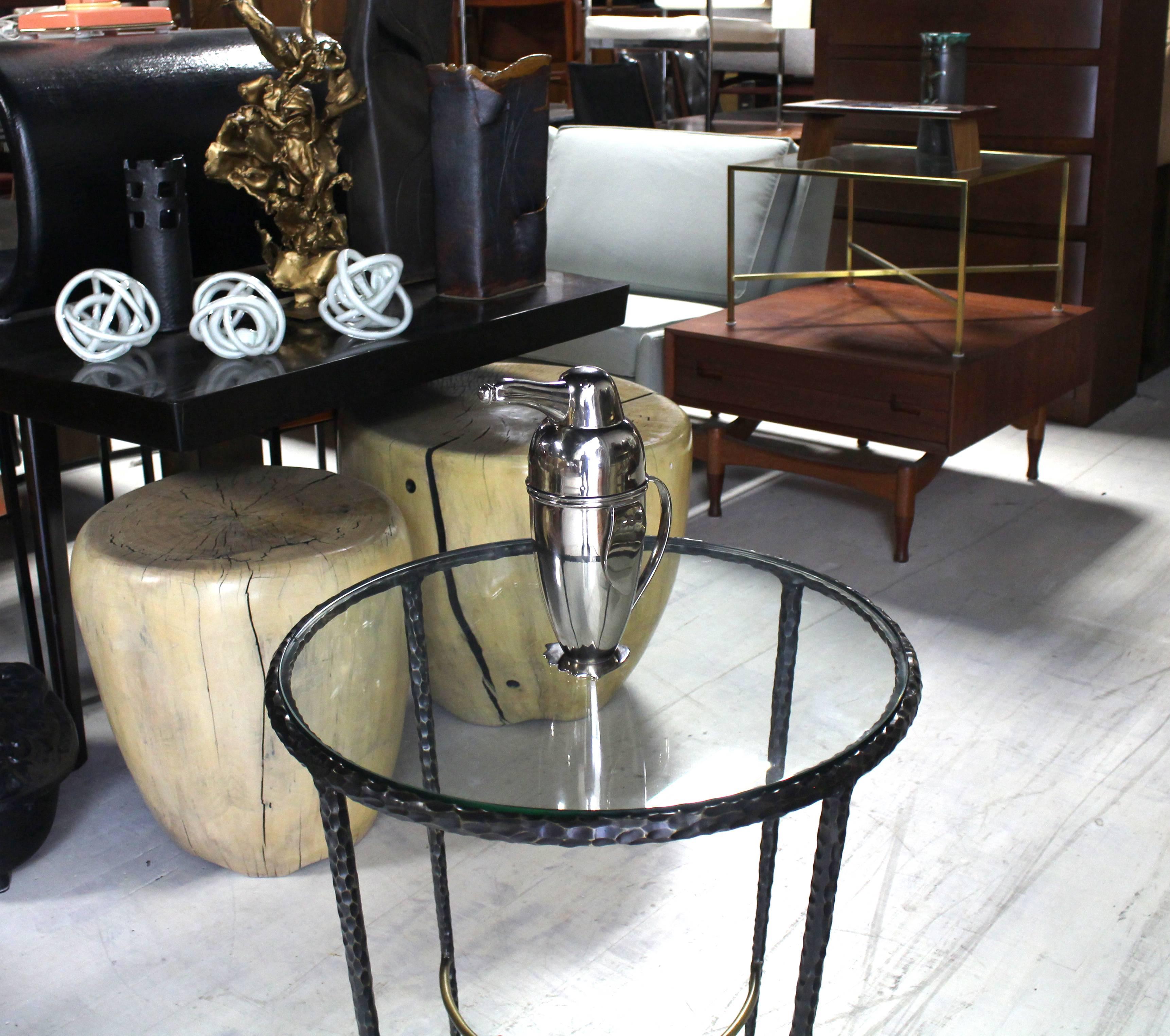Very nice Mid-Century Modern chrome ice bucket in the shape of a penguin.