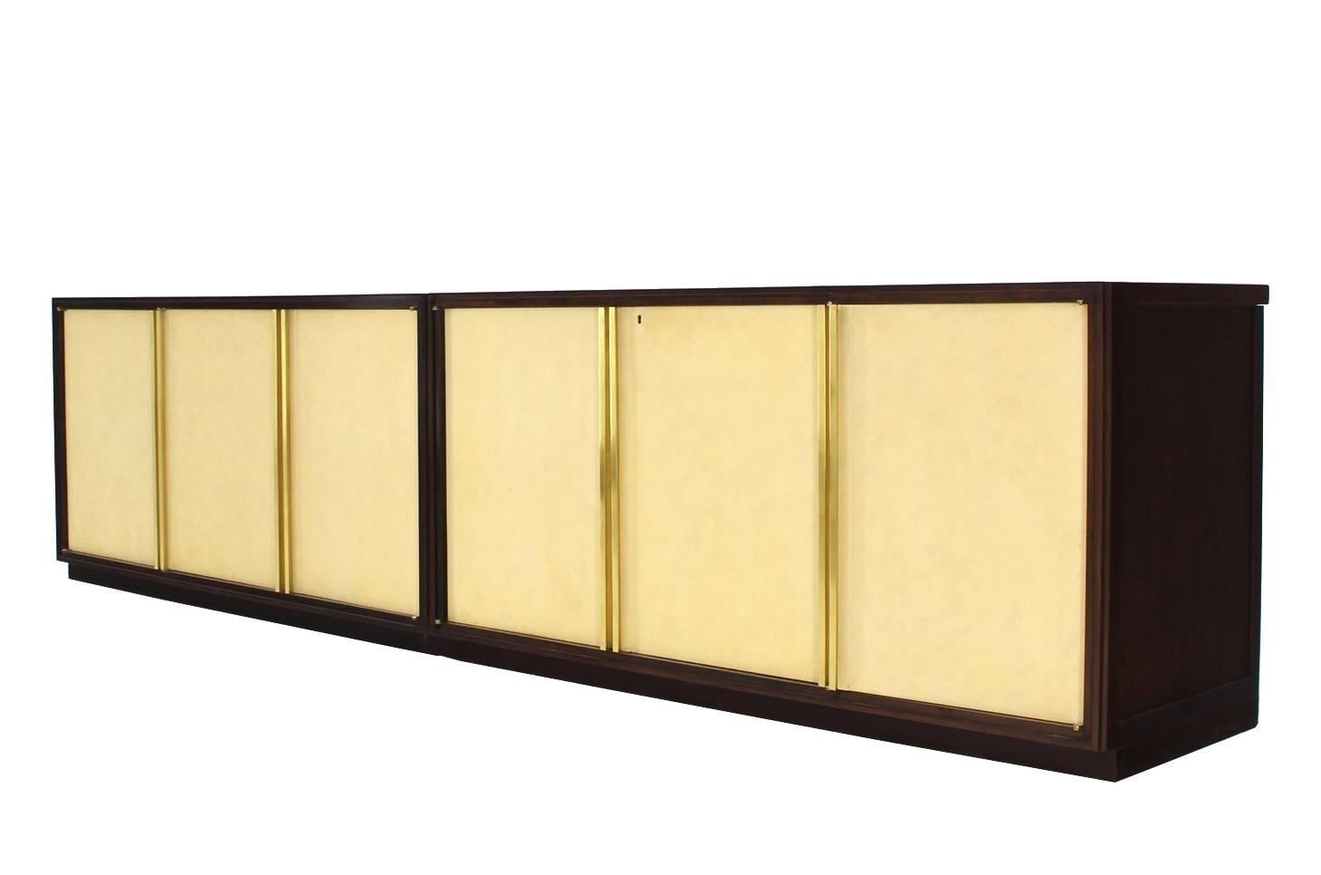 Unusual Super Long Mid-Century Modern Credenza with Bar 1