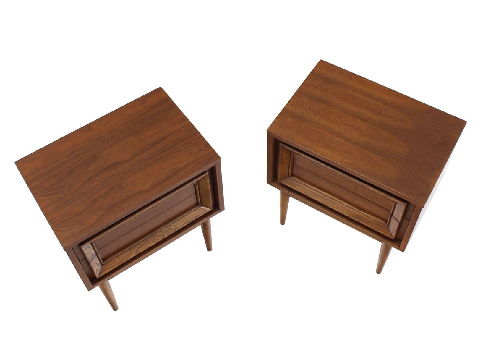 Mid-Century Modern Pair of Two Drawer Mid Century Modern Walnut Nightstands
