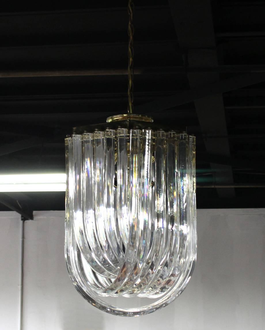 Bent Lucite Mid-Century Modern Large Light Fixture In Excellent Condition For Sale In Rockaway, NJ