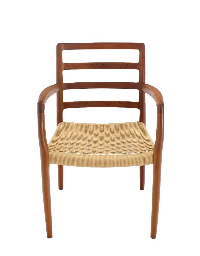 Set of Four Danish Mid-Century Modern Teak Dining Chairs In Excellent Condition In Rockaway, NJ
