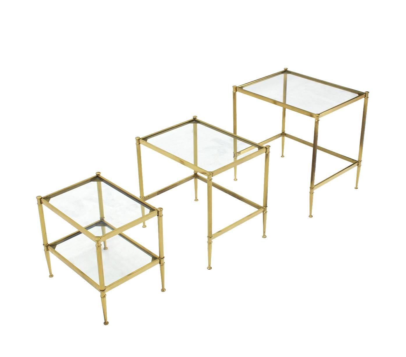 Set of Three Mid-Century Modern Brass Nesting End Tables In Good Condition For Sale In Rockaway, NJ