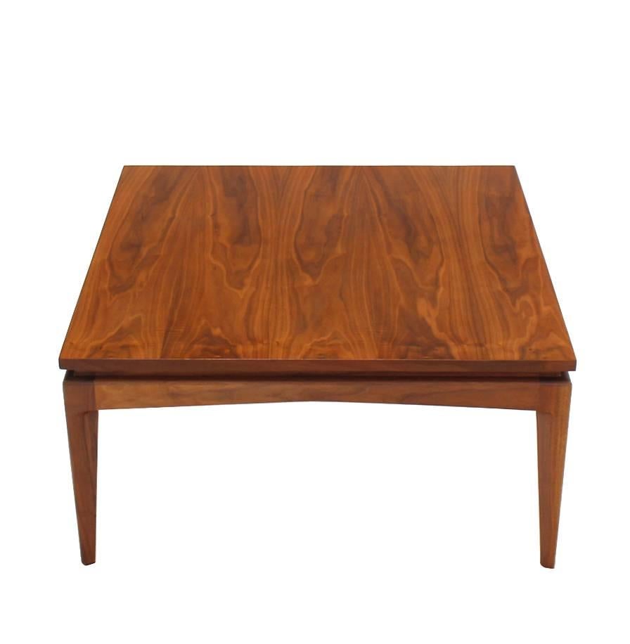 20th Century Nice Solid Design Square Walnut Coffee Table For Sale