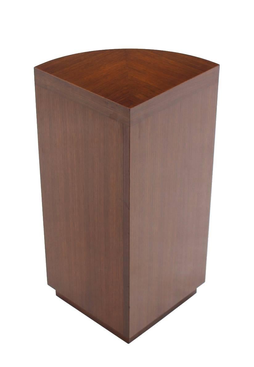 corner bookcase walnut