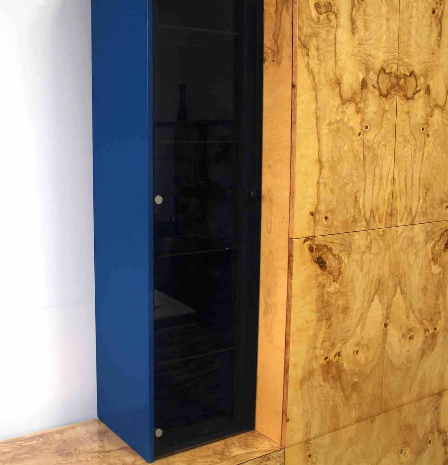 Vladimir Kagan Burl Wood Wall Unit Cabinet Sideboard In Excellent Condition For Sale In Rockaway, NJ