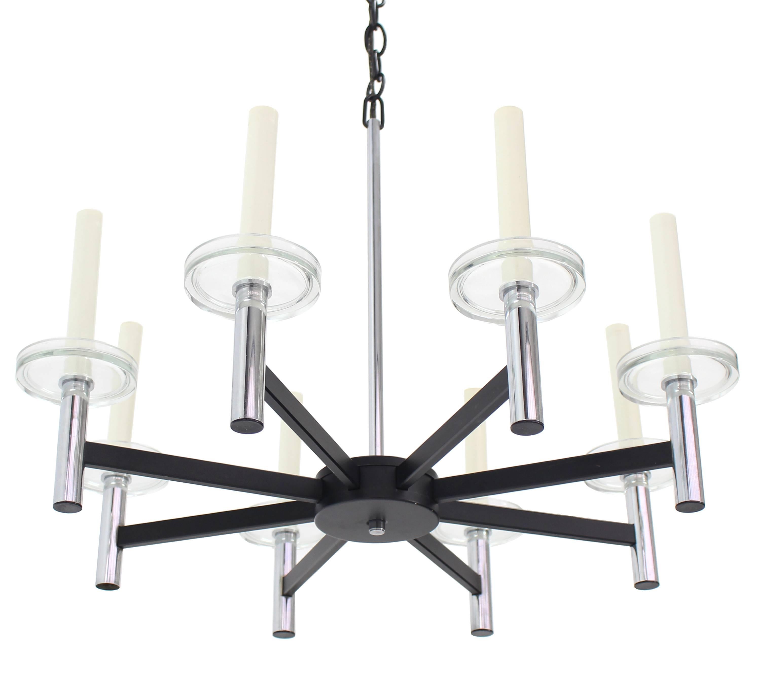 Chrome and Glass Light Fixture In Excellent Condition For Sale In Rockaway, NJ