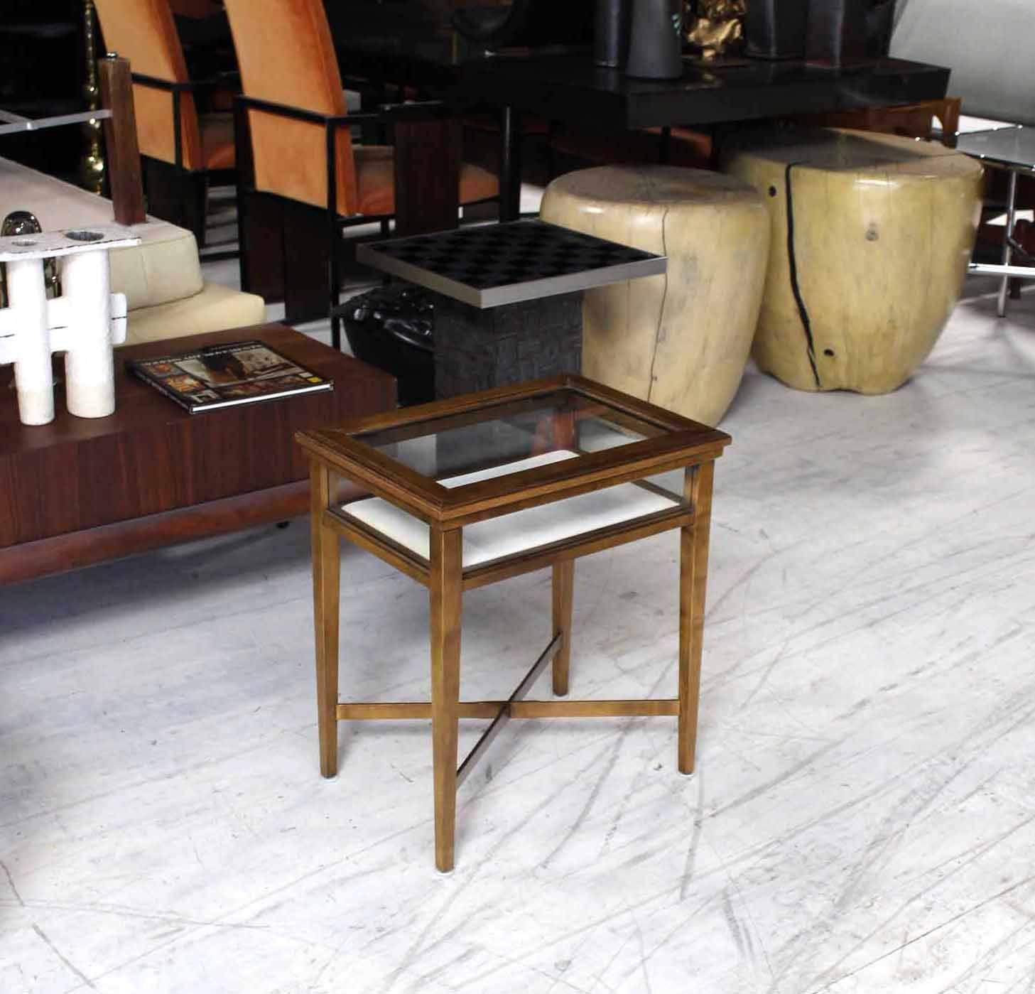 Small Lift Top End Table Display Case For Sale at 1stdibs