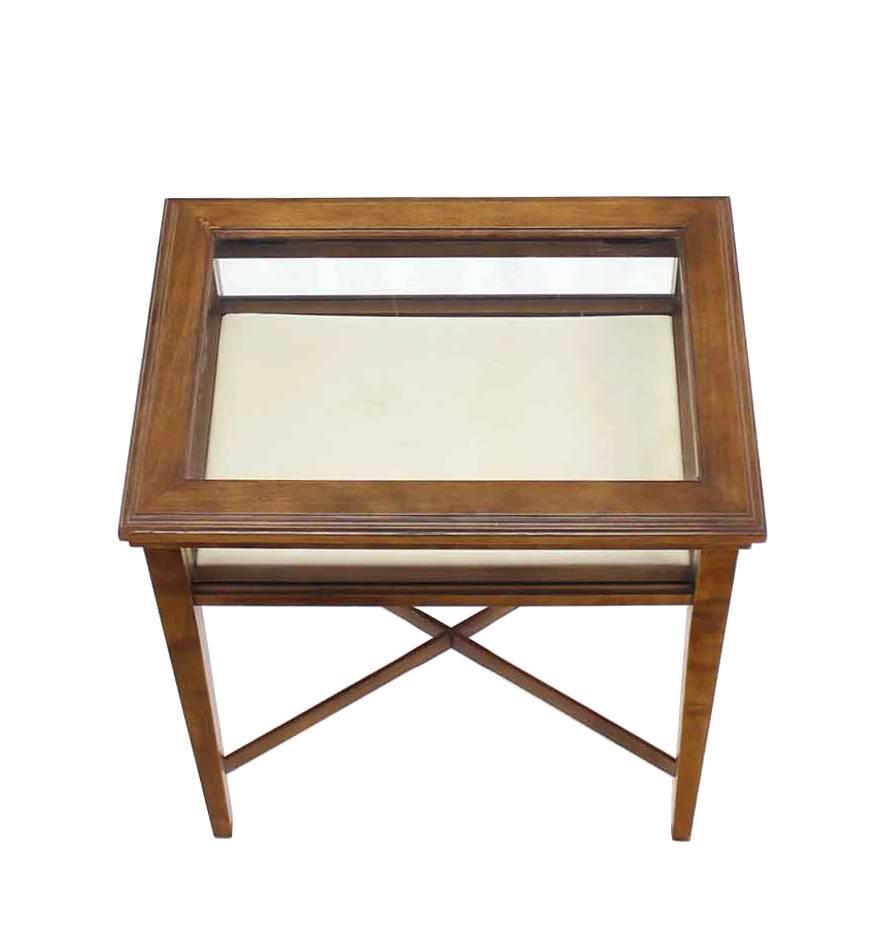 Small Lift Top End Table Display Case For Sale at 1stdibs
