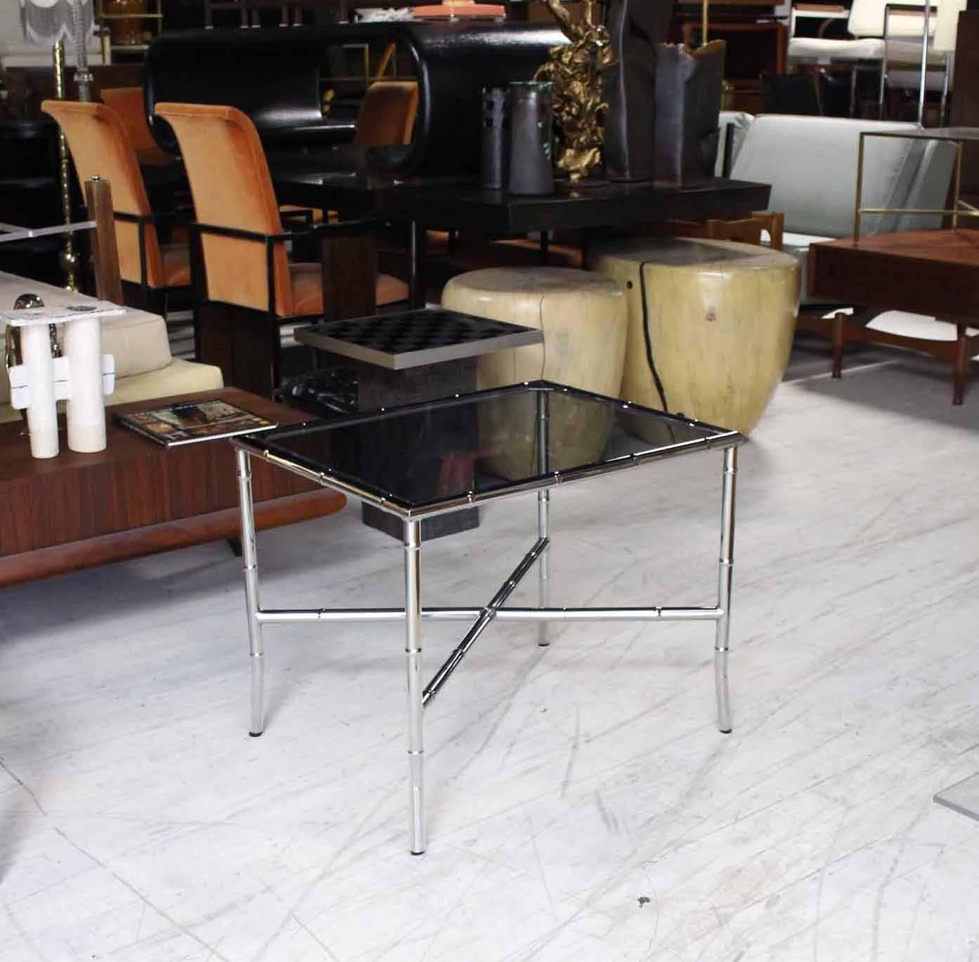 Nice mid century modern chrome side or end table.