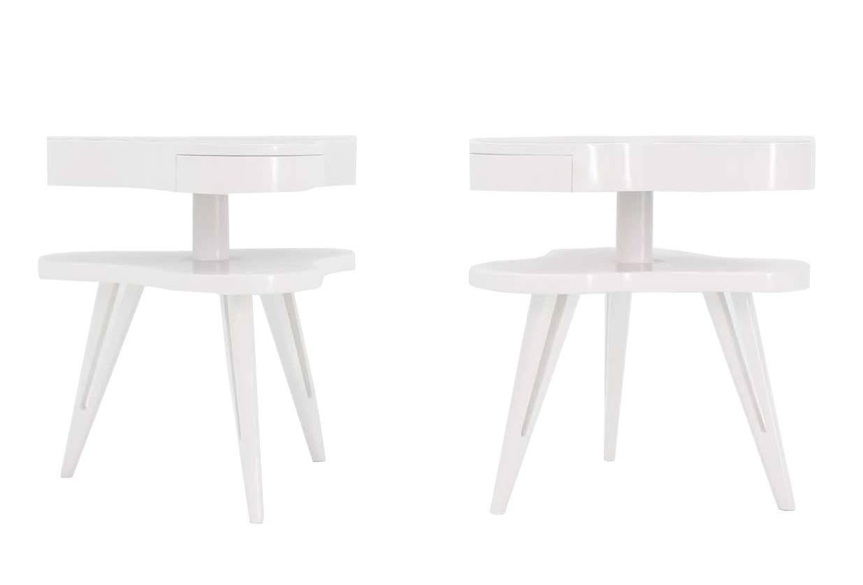 20th Century Pair of White Lacquer Pierced Legs Organic Shape End Tables For Sale