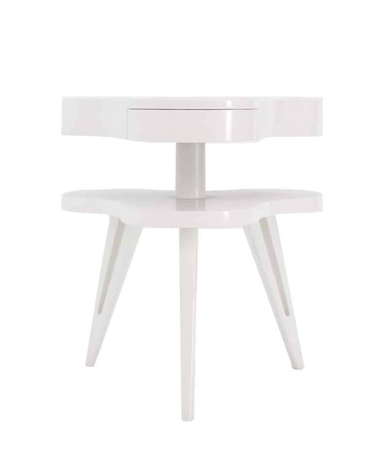 Mid-Century Modern Pair of White Lacquer Pierced Legs Organic Shape End Tables For Sale