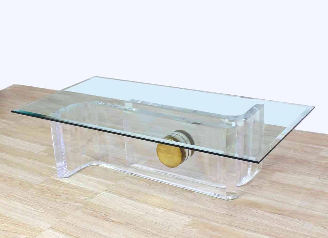 Very nice Mid-Century Modern Lucite base and glass top coffee table.