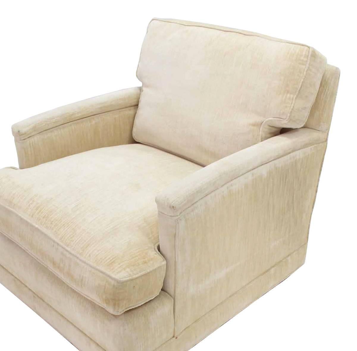 John Stuart Mid-Century Modern Lounge Chair In Good Condition In Rockaway, NJ