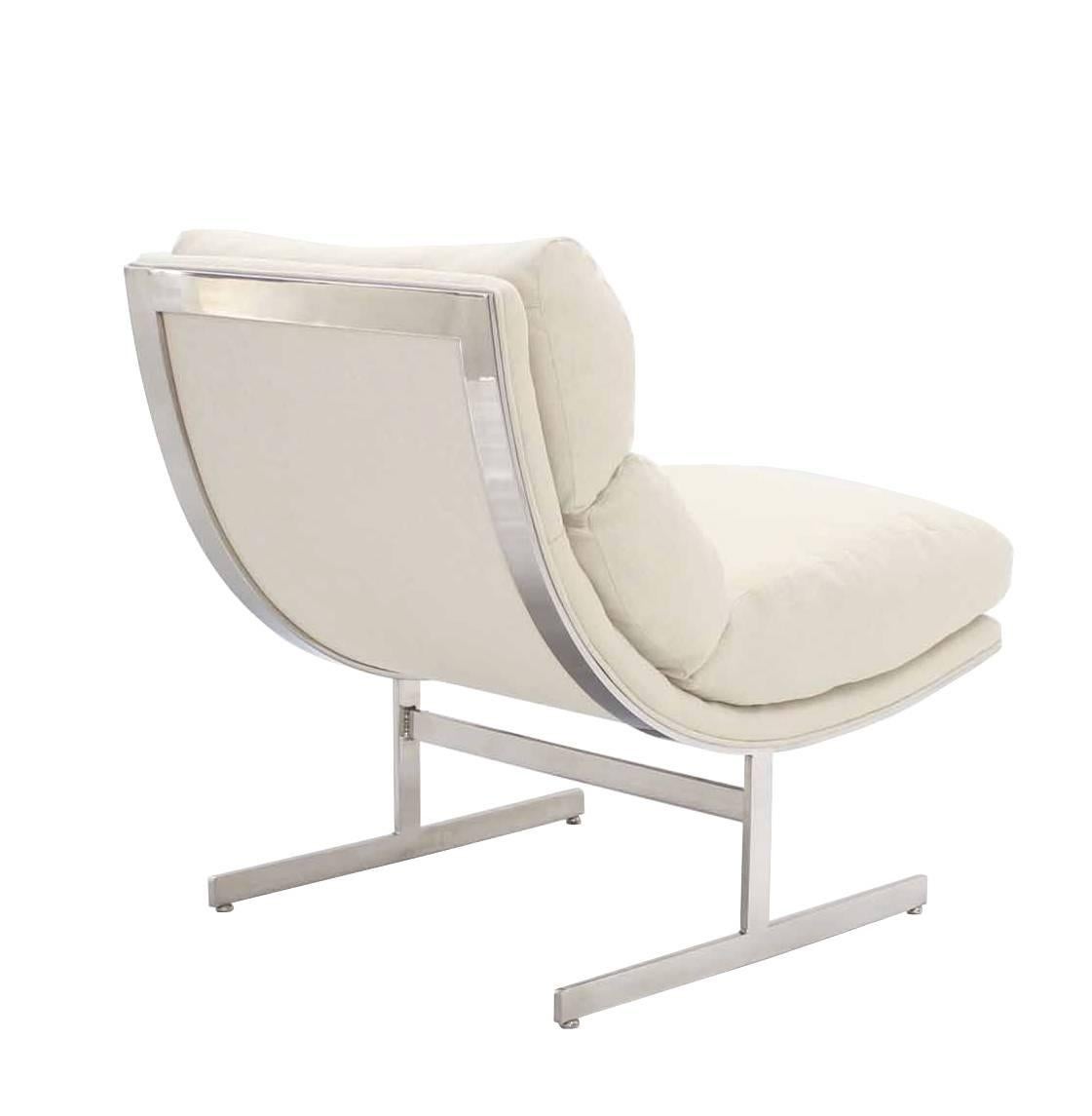 Scoop Chrome Lounge Chair New Upholstery In Excellent Condition For Sale In Rockaway, NJ