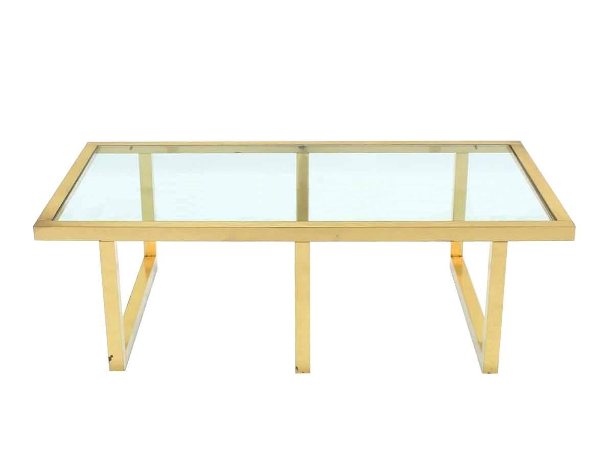 Rectangular Brass and Glass Mid-Century Modern Coffee Table In Excellent Condition For Sale In Rockaway, NJ