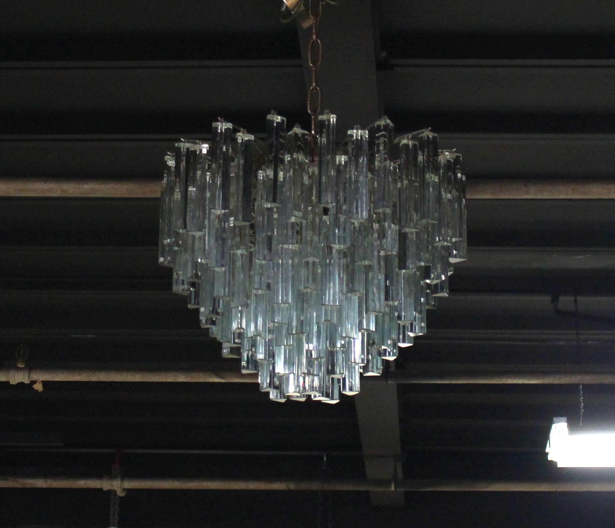 Medium to Large Size Round Camer Chandelier For Sale 1