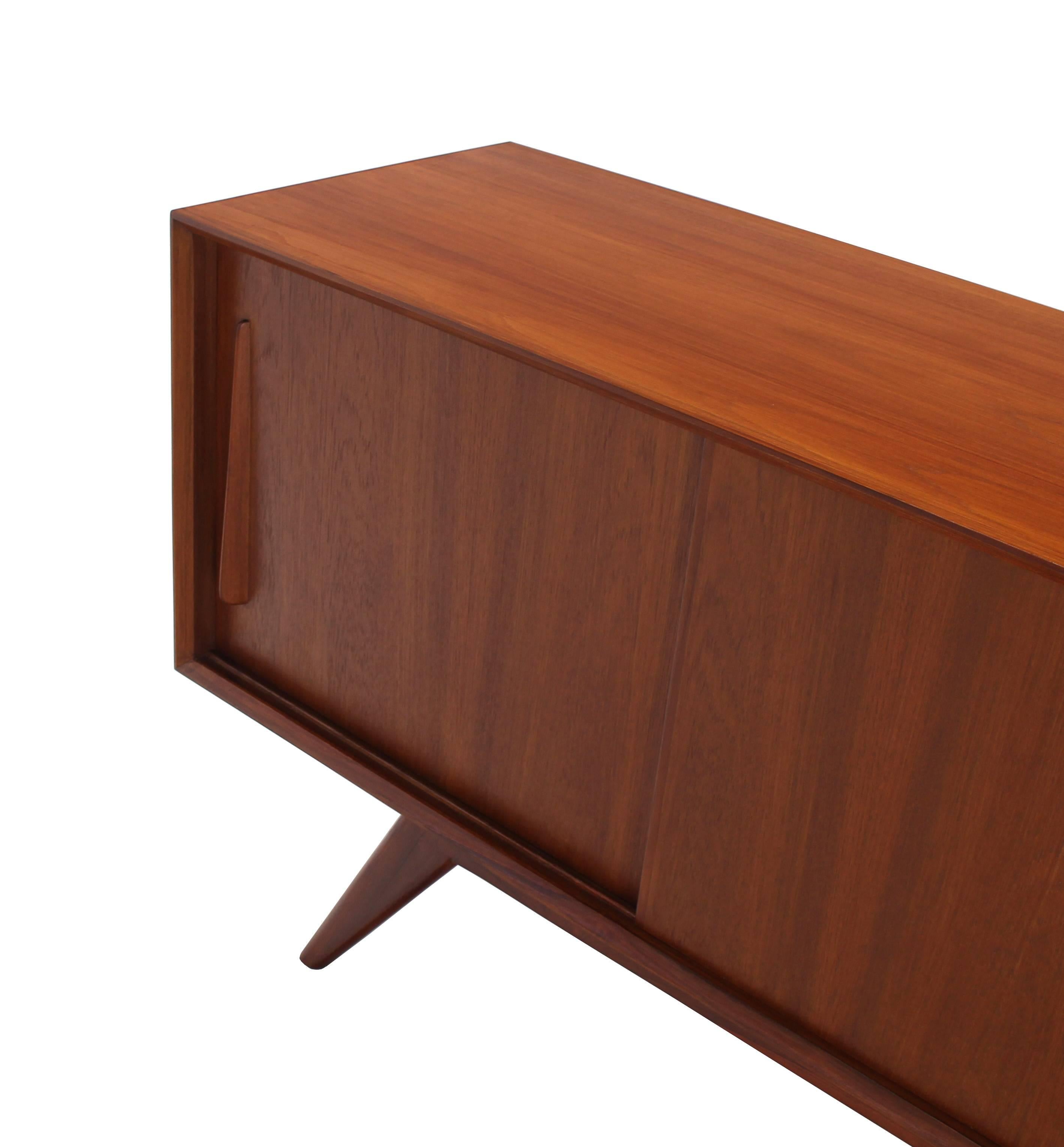 medium size sideboard