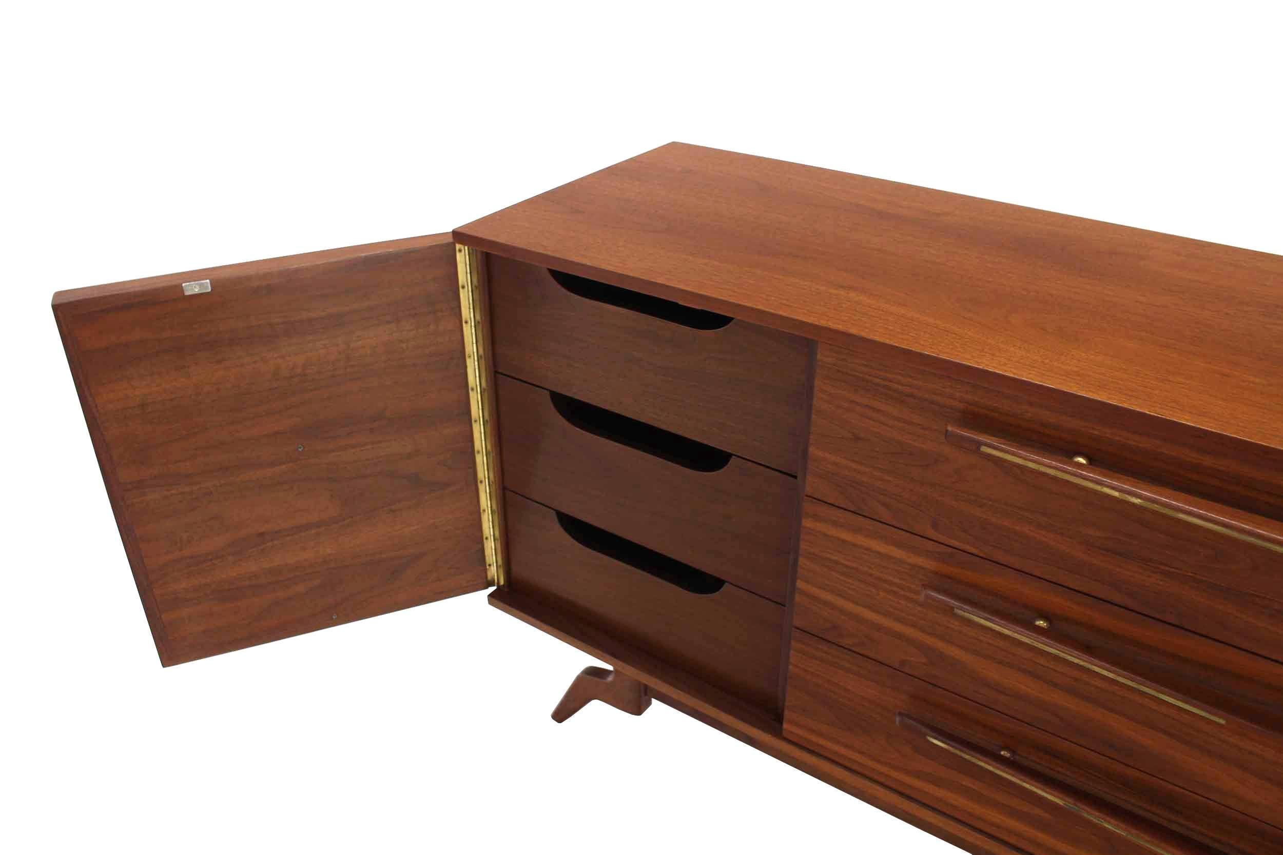 Lacquered Outstanding Mid-Century Walnut Dresser with Heavy Sculptural Hardware For Sale