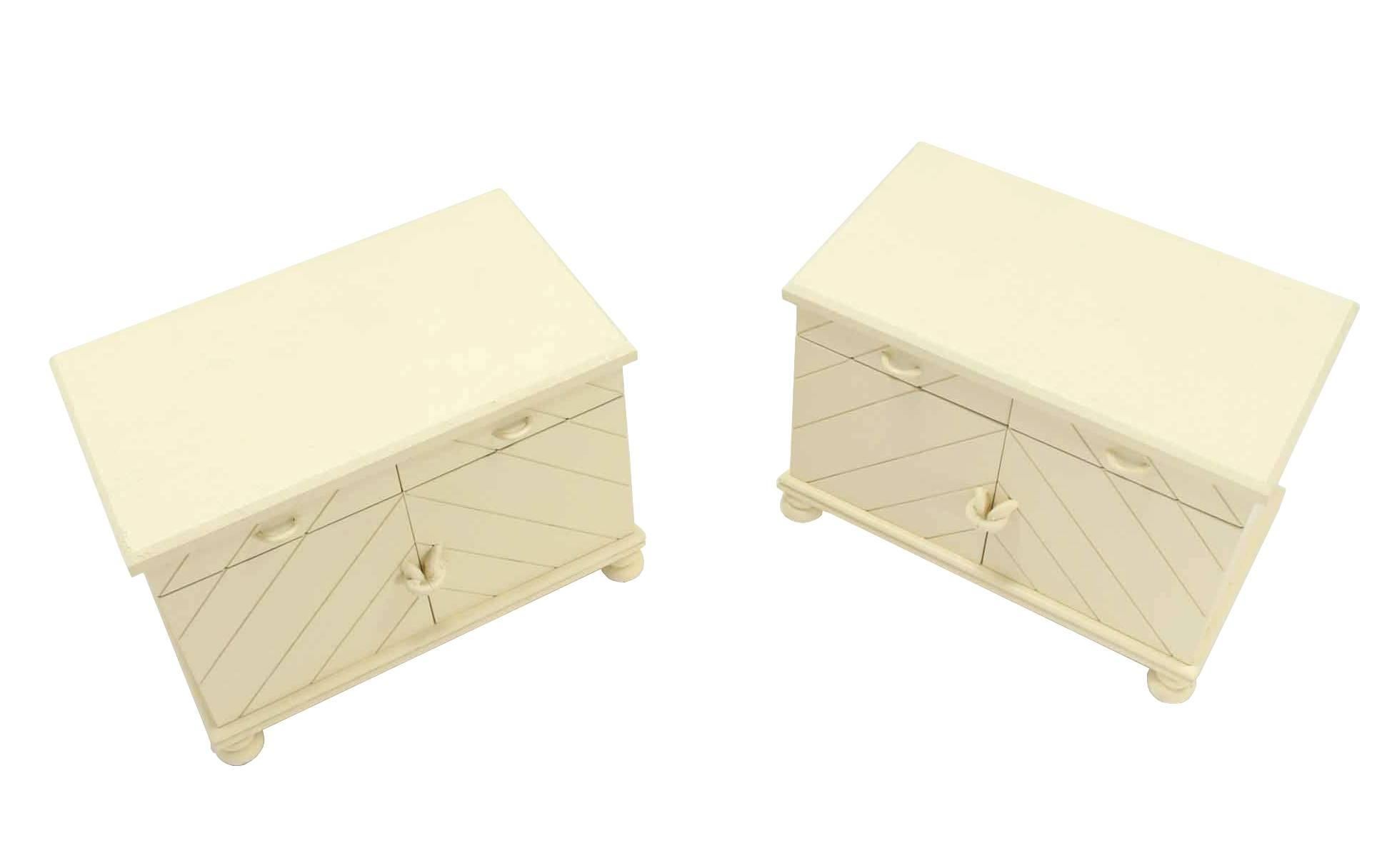 Pair of Mid-Century modern artistic white textured paint nightstands or small cabinets.