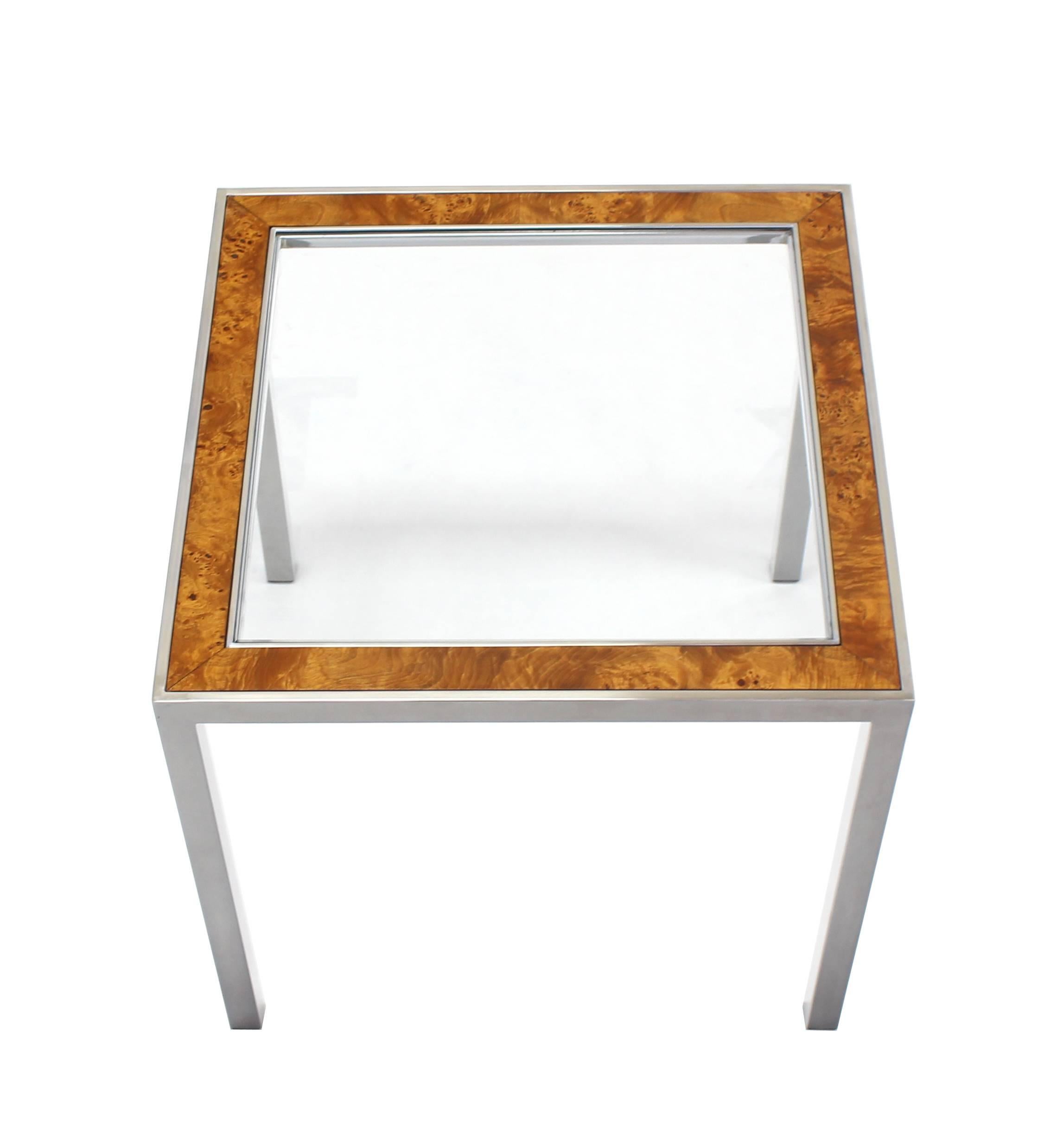 20ième siècle Table d'appoint carrée en bois de ronce de chrome et verre en vente