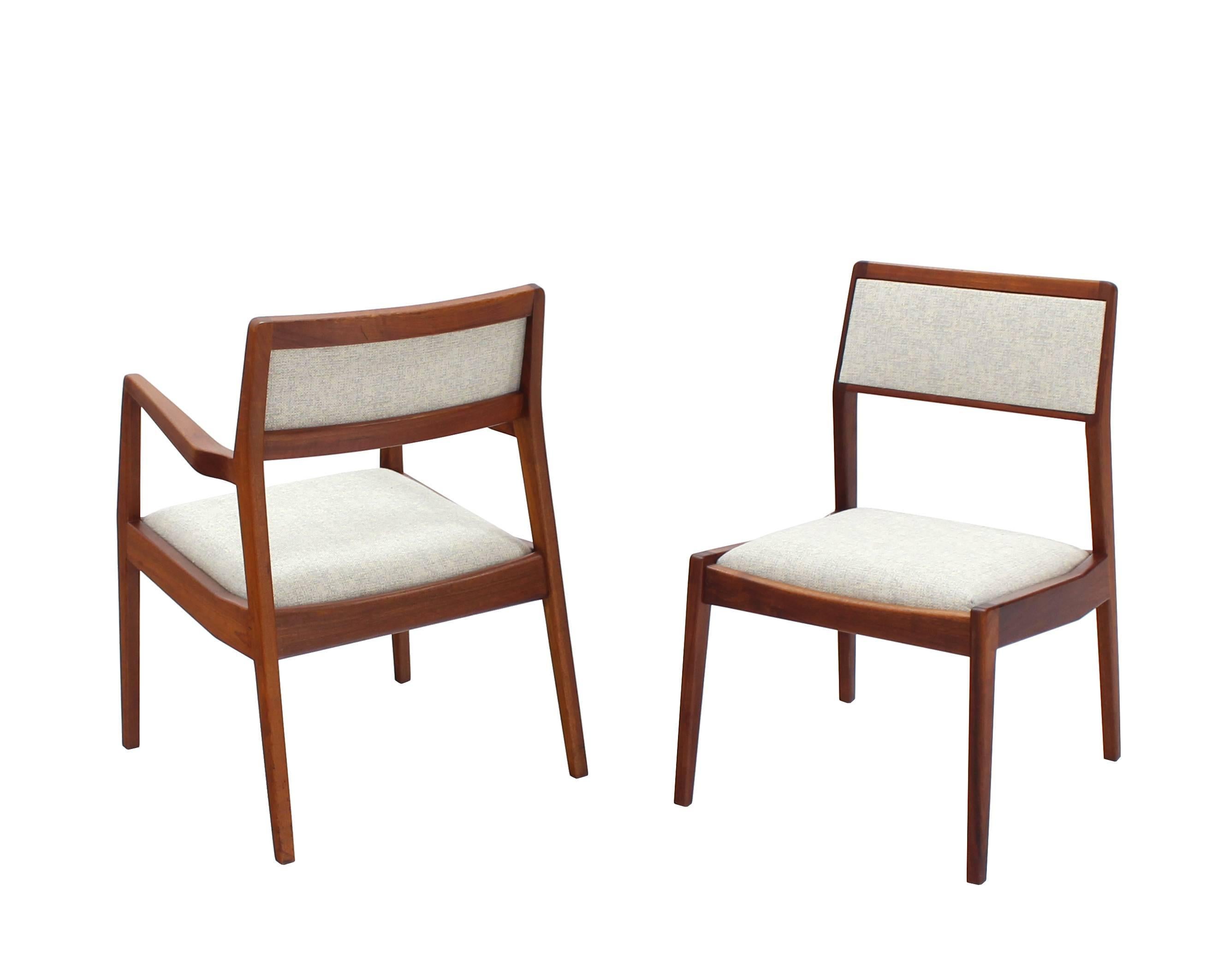 Mid-Century Modern Set of Six Newly Upholstered Jens Risom Dining Conference Room Chairs