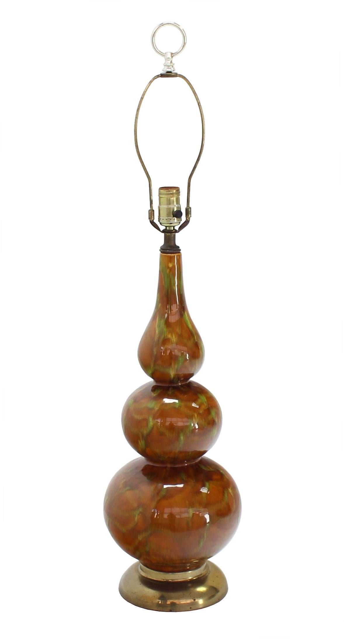 20th Century Mid-Century Modern Glazed Art Pottery Table Lamp For Sale