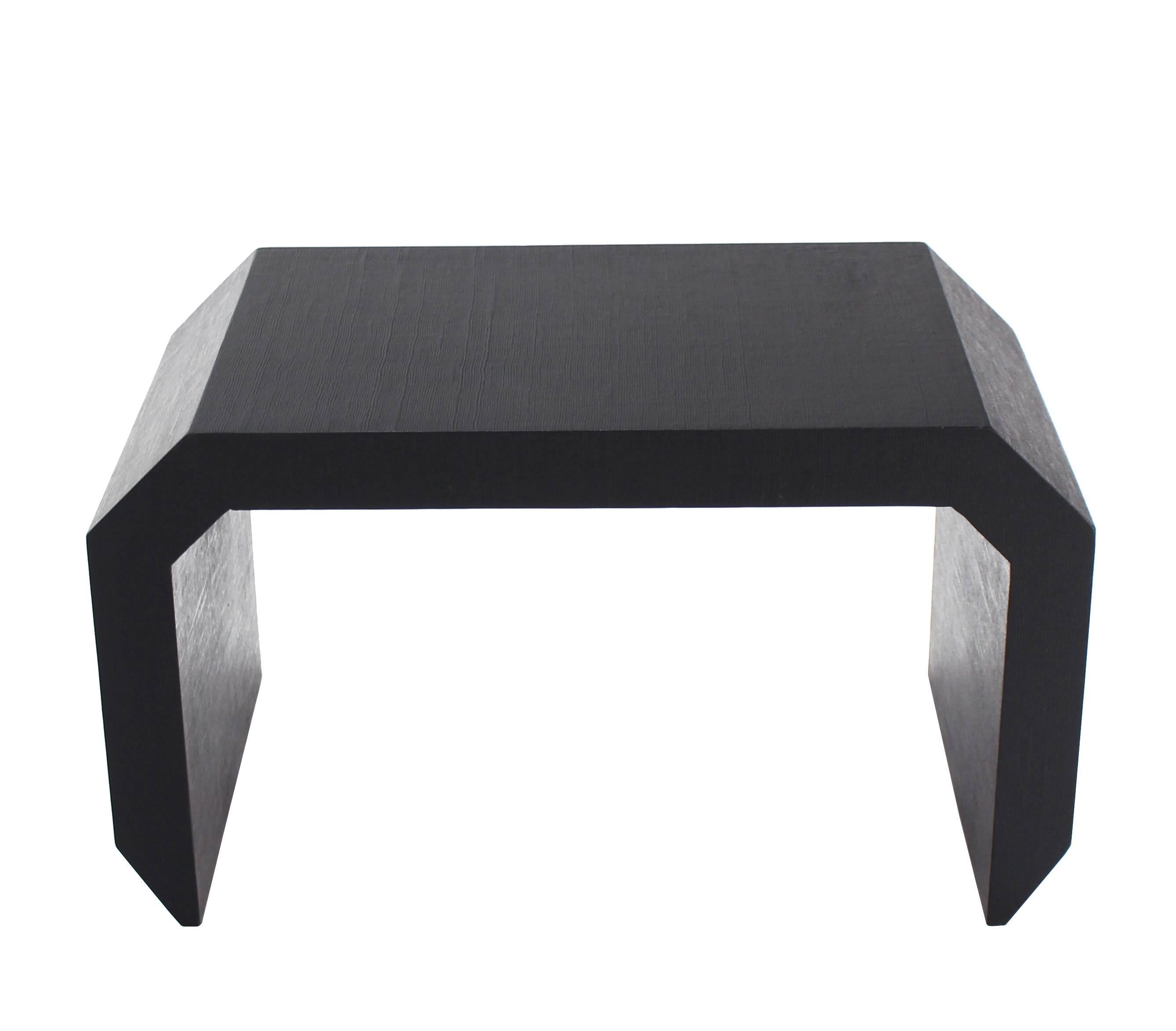 Mid-Century Modern Table basse en forme de C en toile de gazon en vente