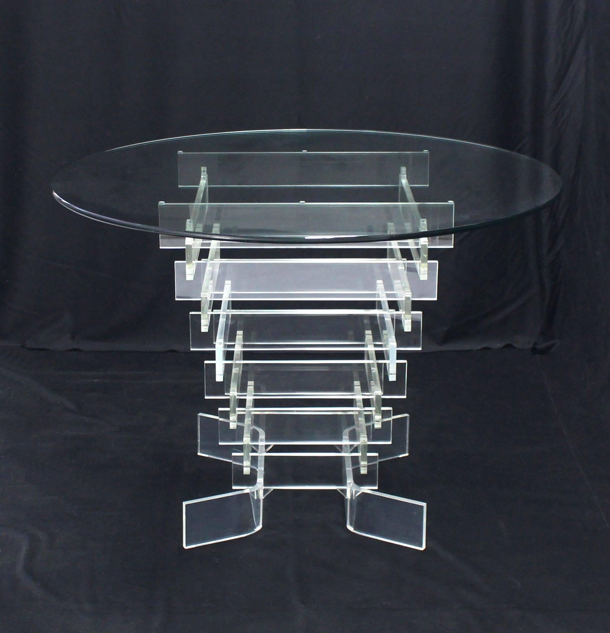 Mid-Century Modern Stacked Lucite Base Round Gueridon Center Table For Sale