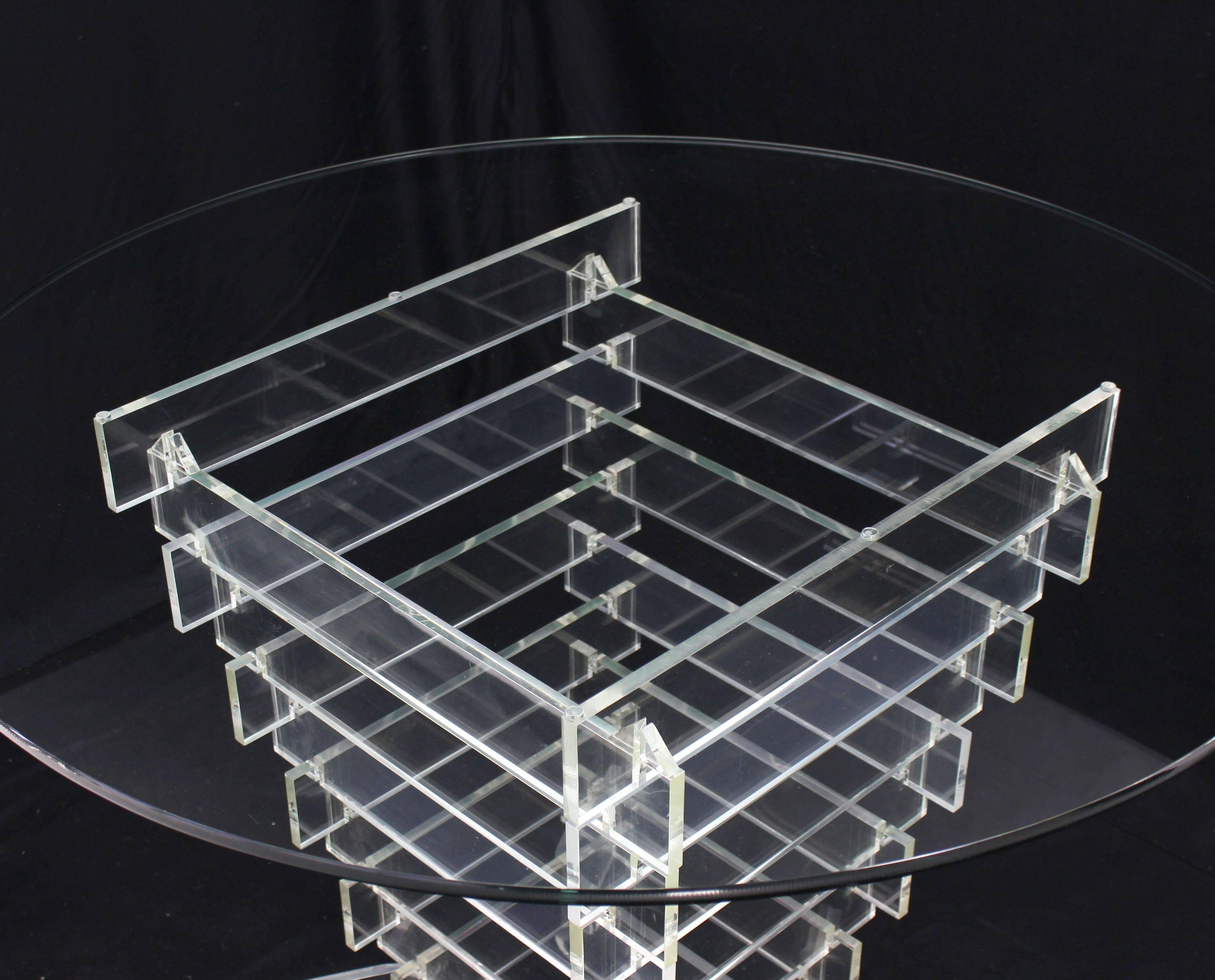 Stacked Lucite Base Round Gueridon Center Table In Excellent Condition For Sale In Rockaway, NJ