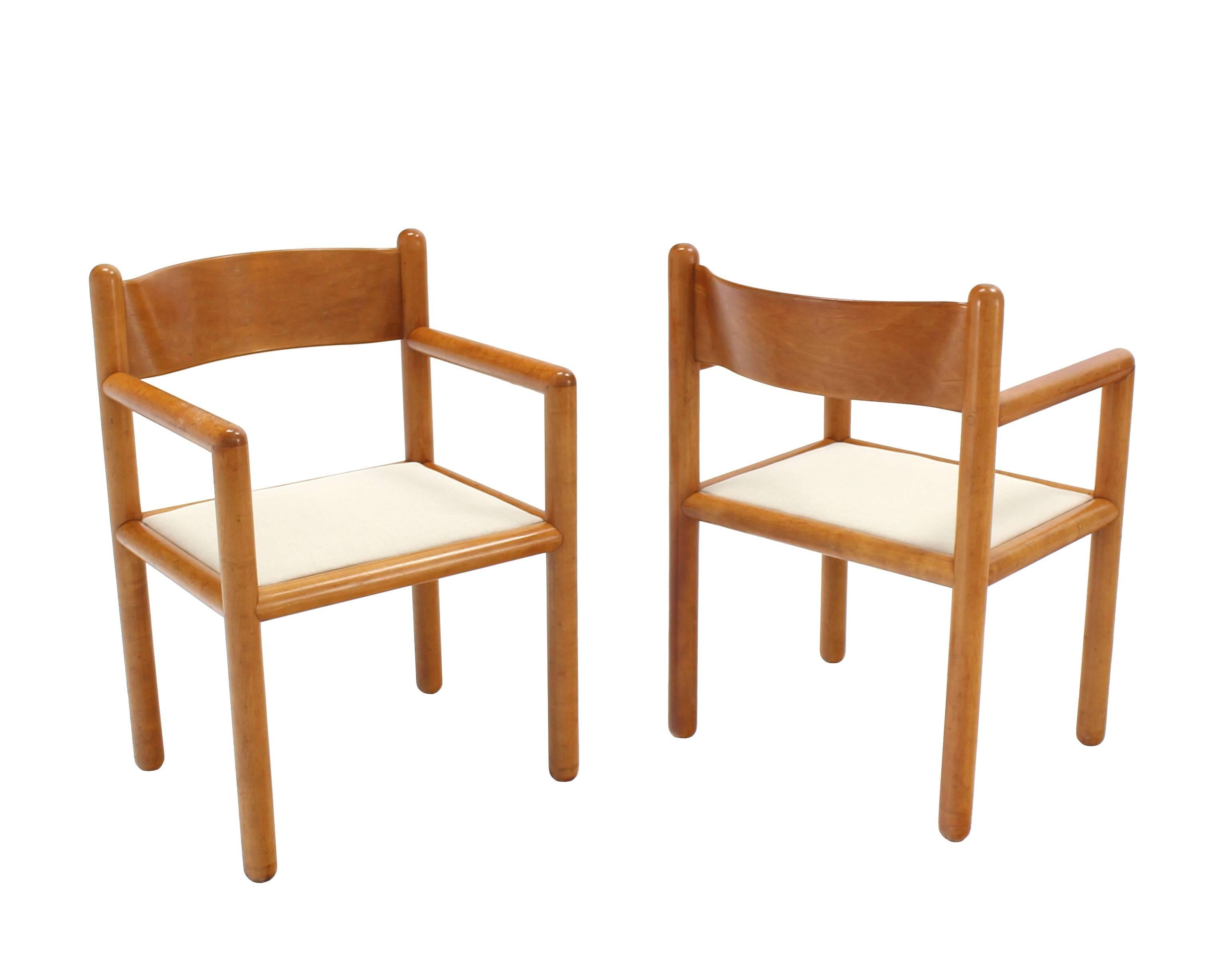 Mid-Century Modern Set of Six Mid Century Modern Chairs with Sculpted Plywood Back For Sale