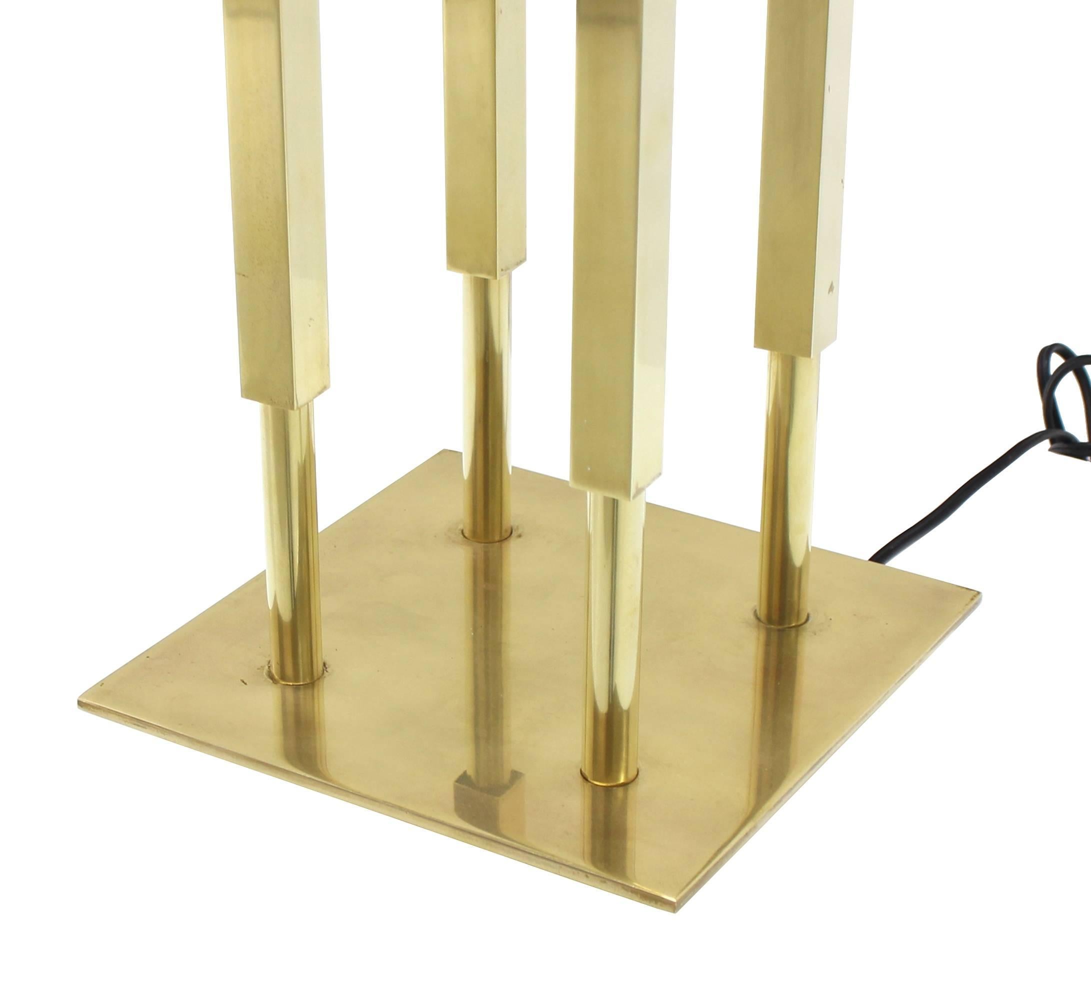 Stifle Brass Table Lamp In Excellent Condition For Sale In Rockaway, NJ