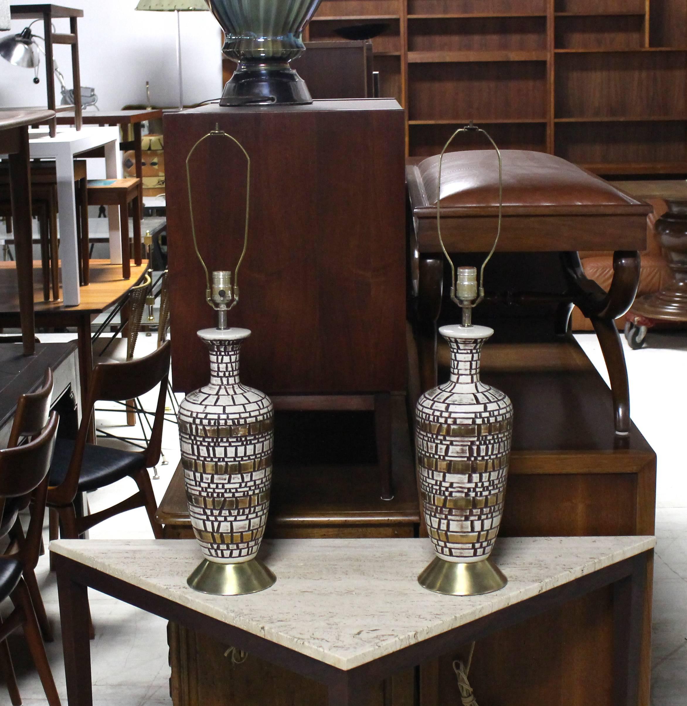 Pair of very nice Mid-Century Modern art pottery table lamps.