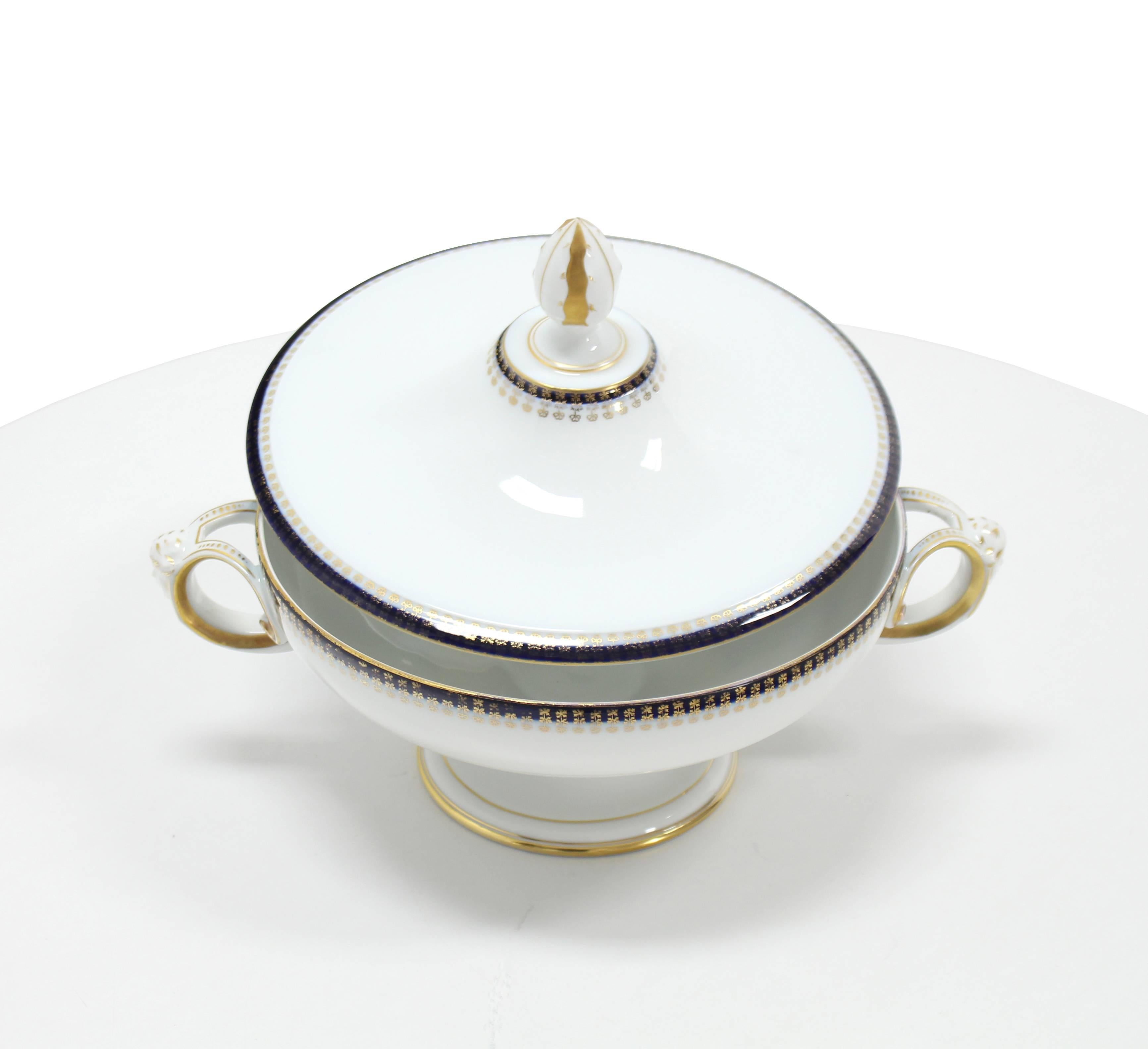 Rosenthal Porcelain Tureen Serving Dish Cobalt and Gold In Excellent Condition For Sale In Rockaway, NJ