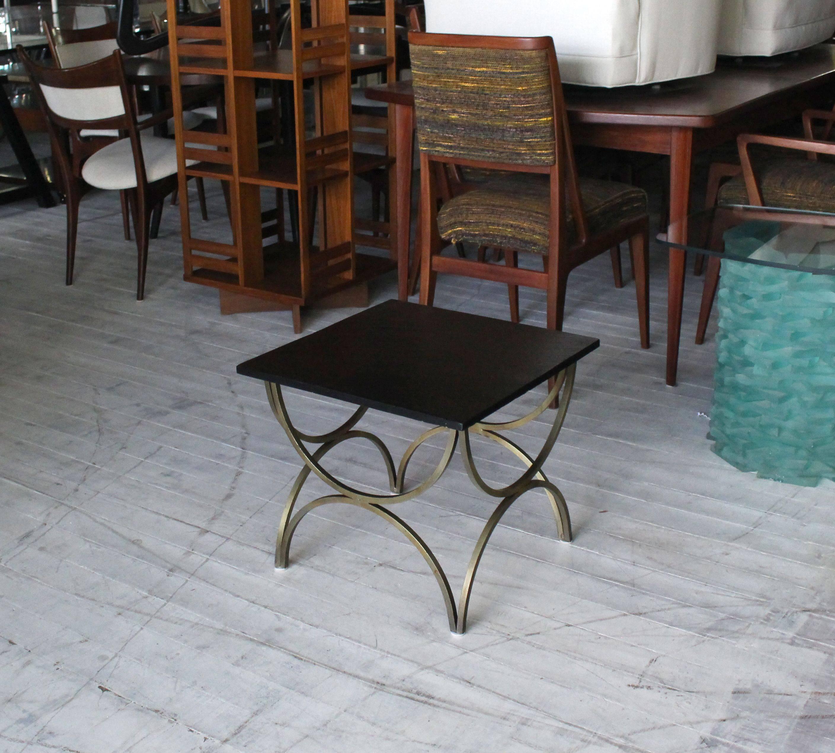 Nice Mid-Century Modern occational square side or end table table.