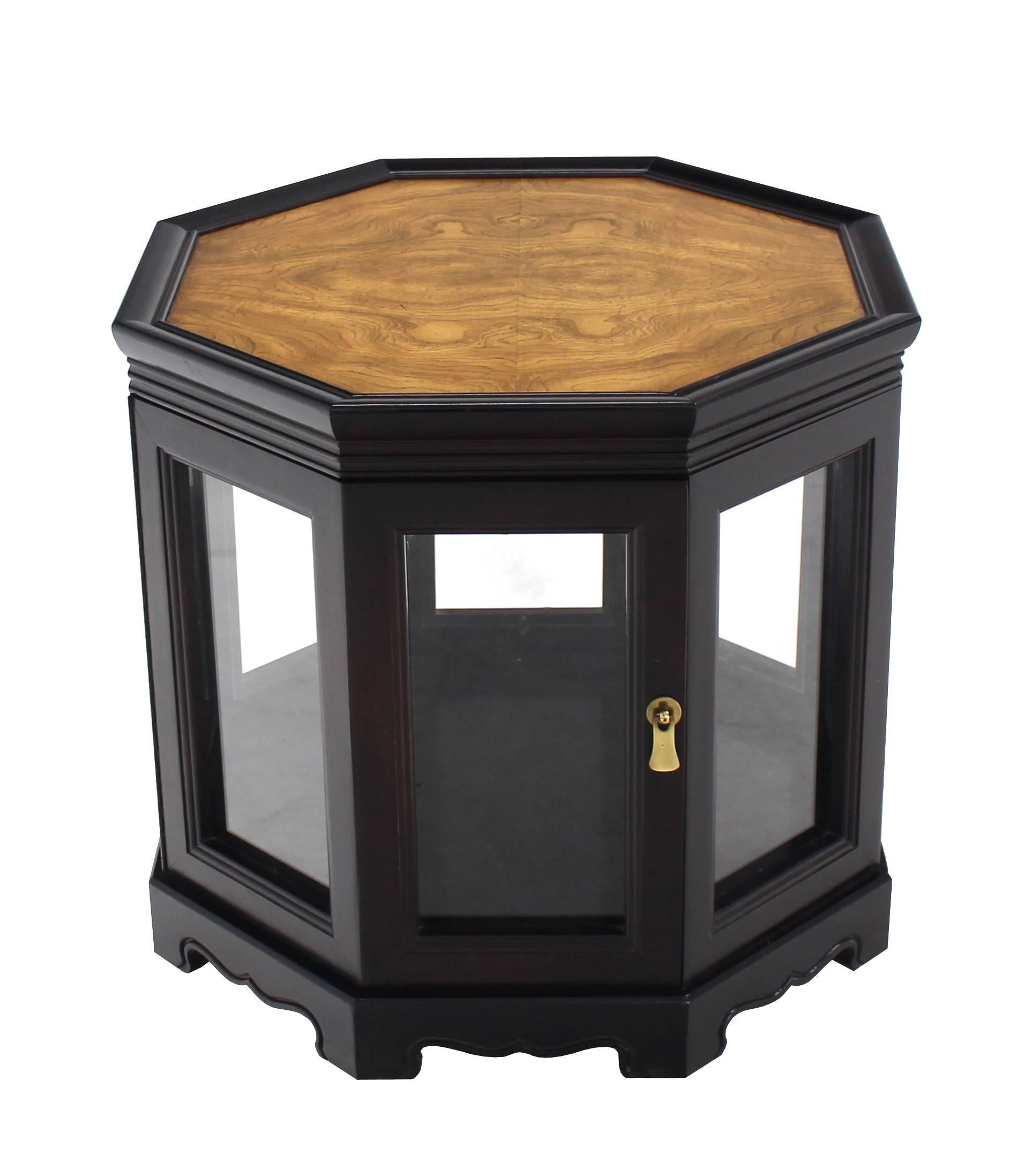 Very nice light up cabinet side table. Nice combination of burl wood and ebony finish.