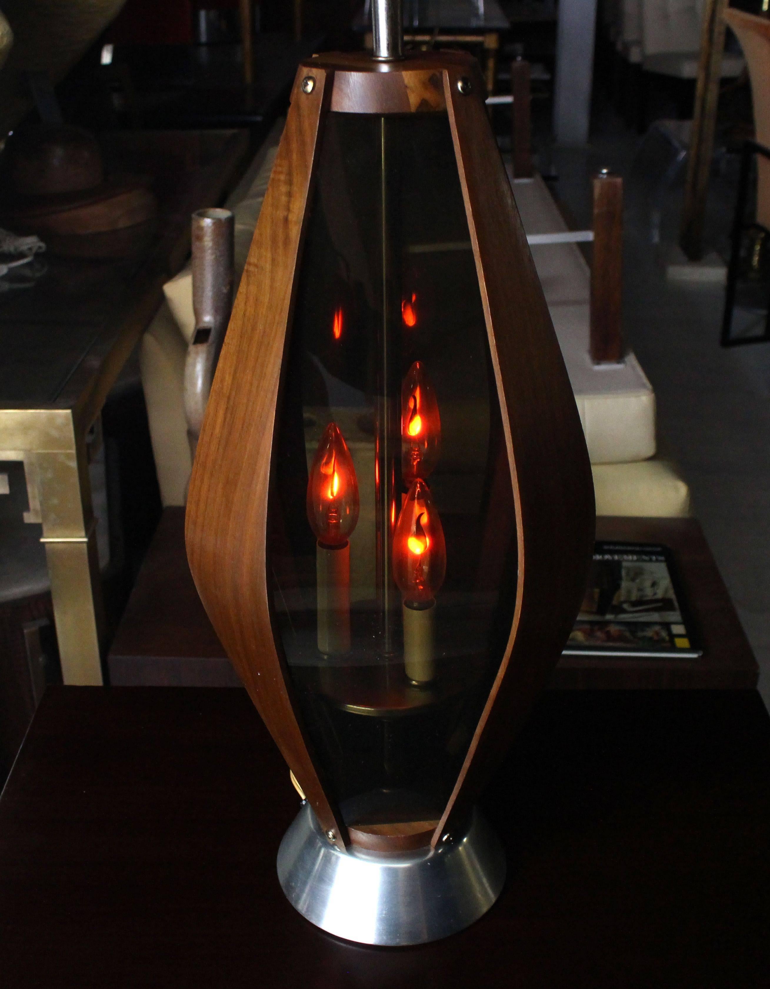 Pair of Mid-Century Modern Walnut Table Lamps For Sale 5