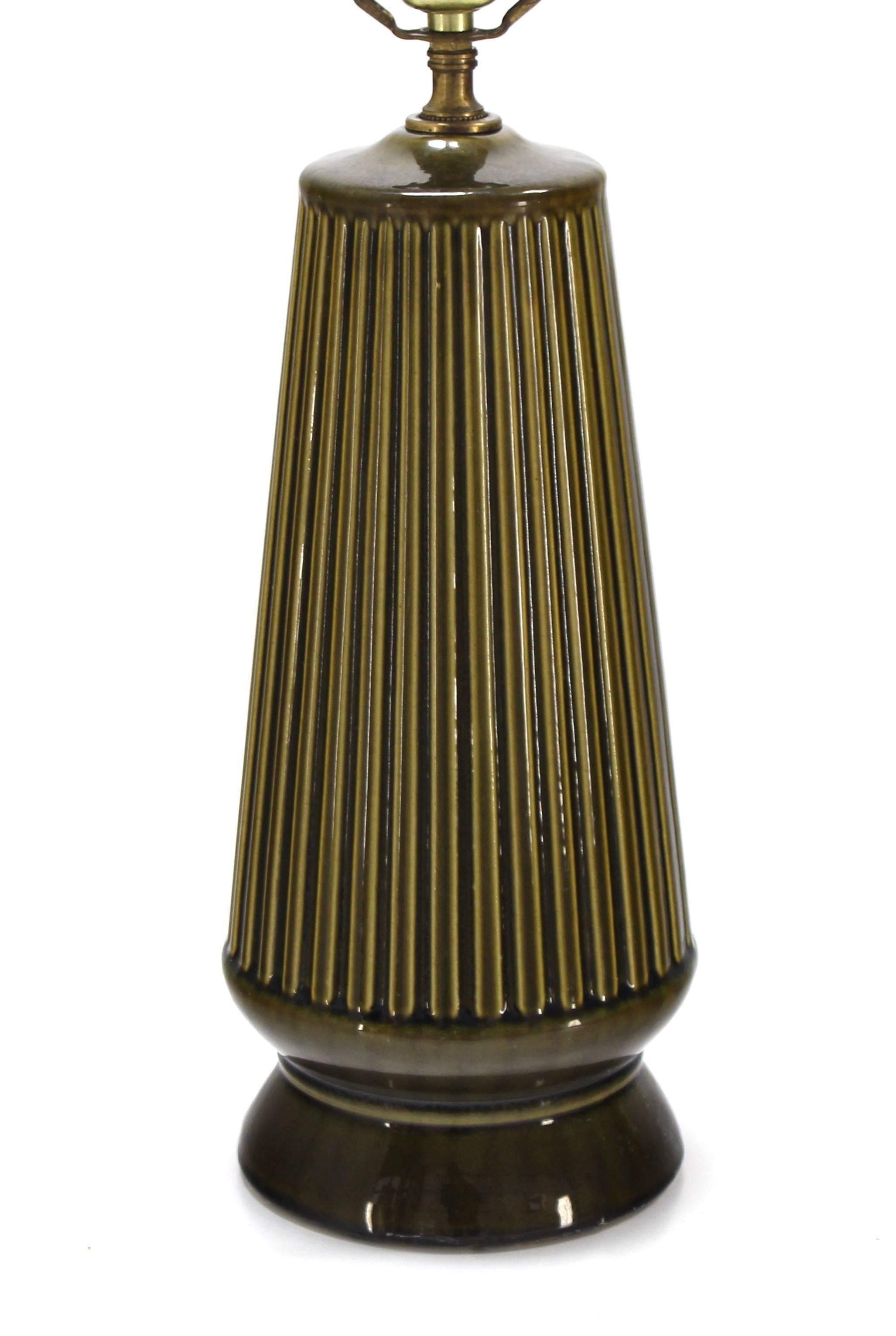 Mid-Century Modern Art Potery Green Glase Table Lamp For Sale