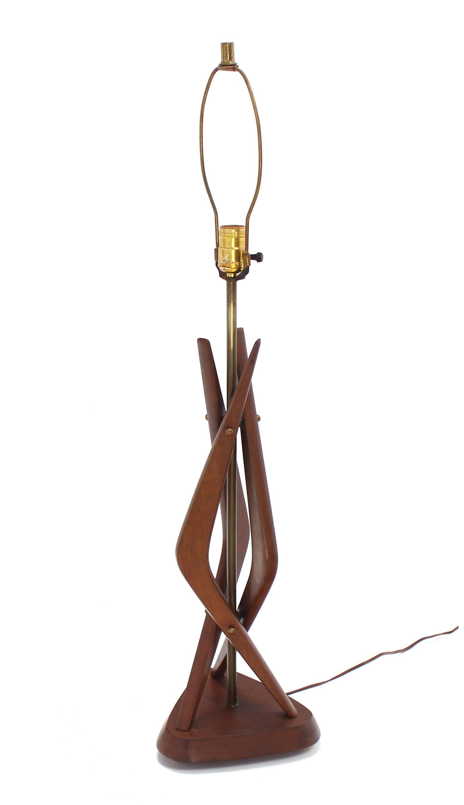 Mid-Century Modern Walnut Table Lamp For Sale