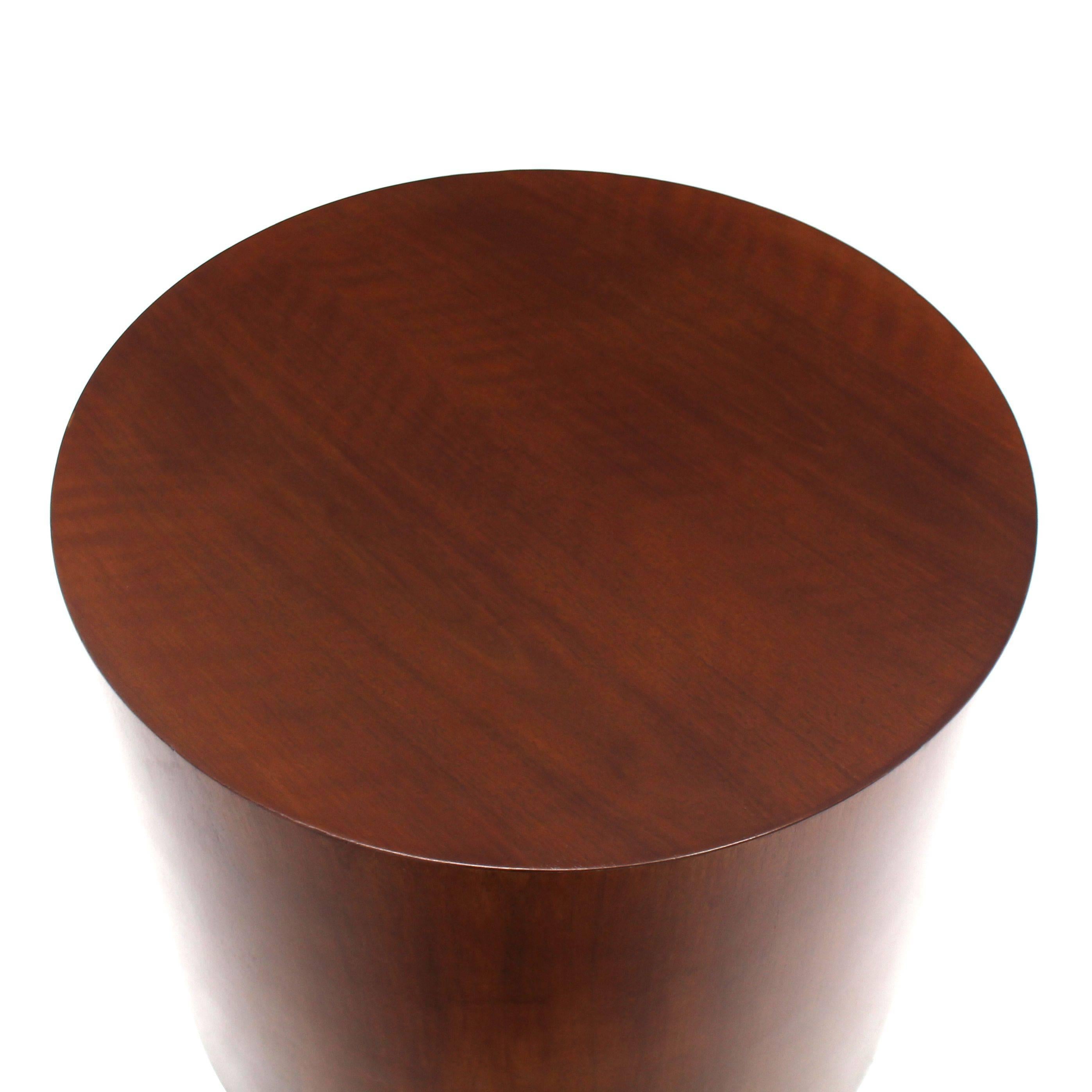 Pair of Walnut Round Drum Shape End Tables Pedestals In Excellent Condition In Rockaway, NJ