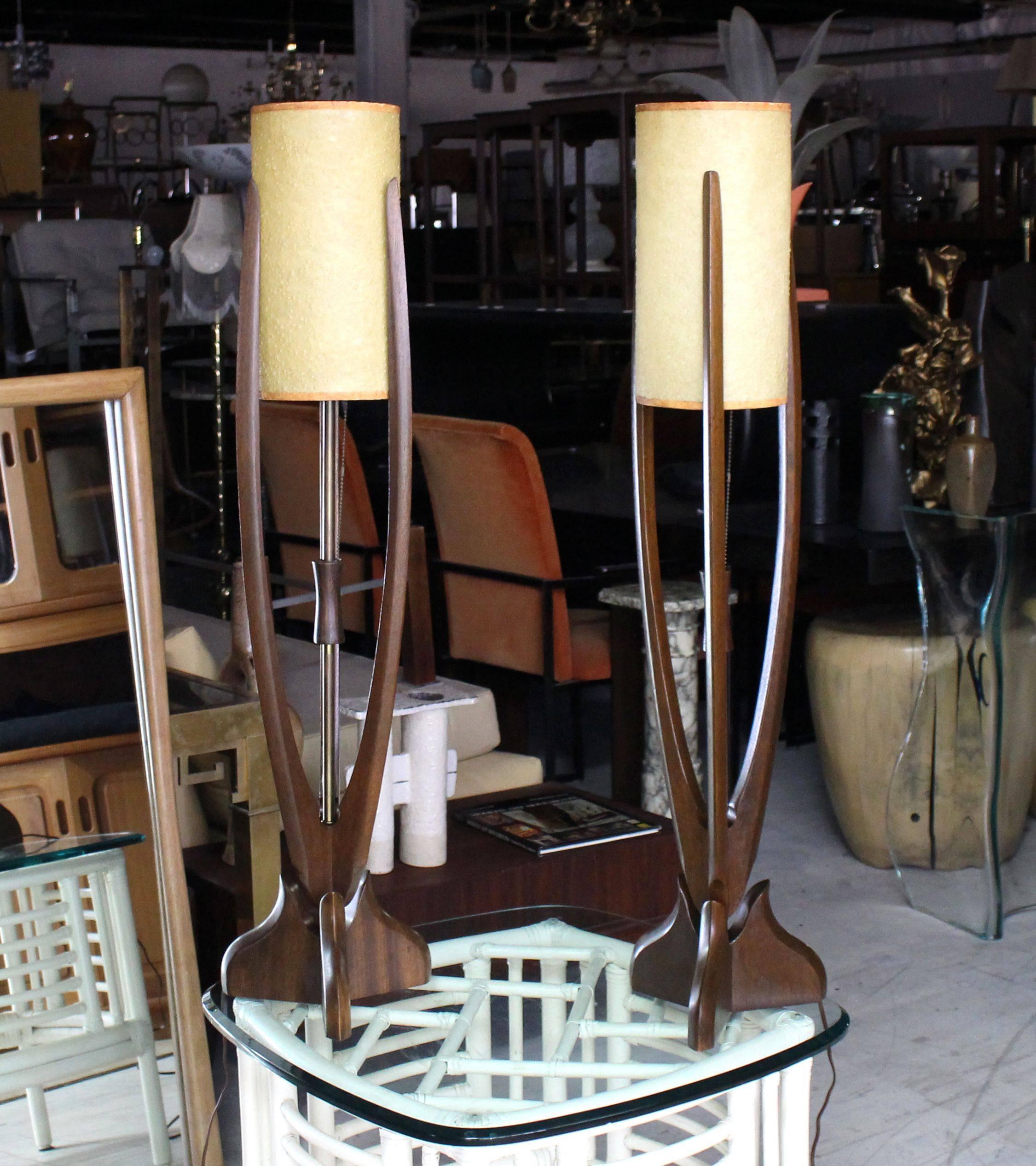 Pair of Mid-Century Modern table lamps.
